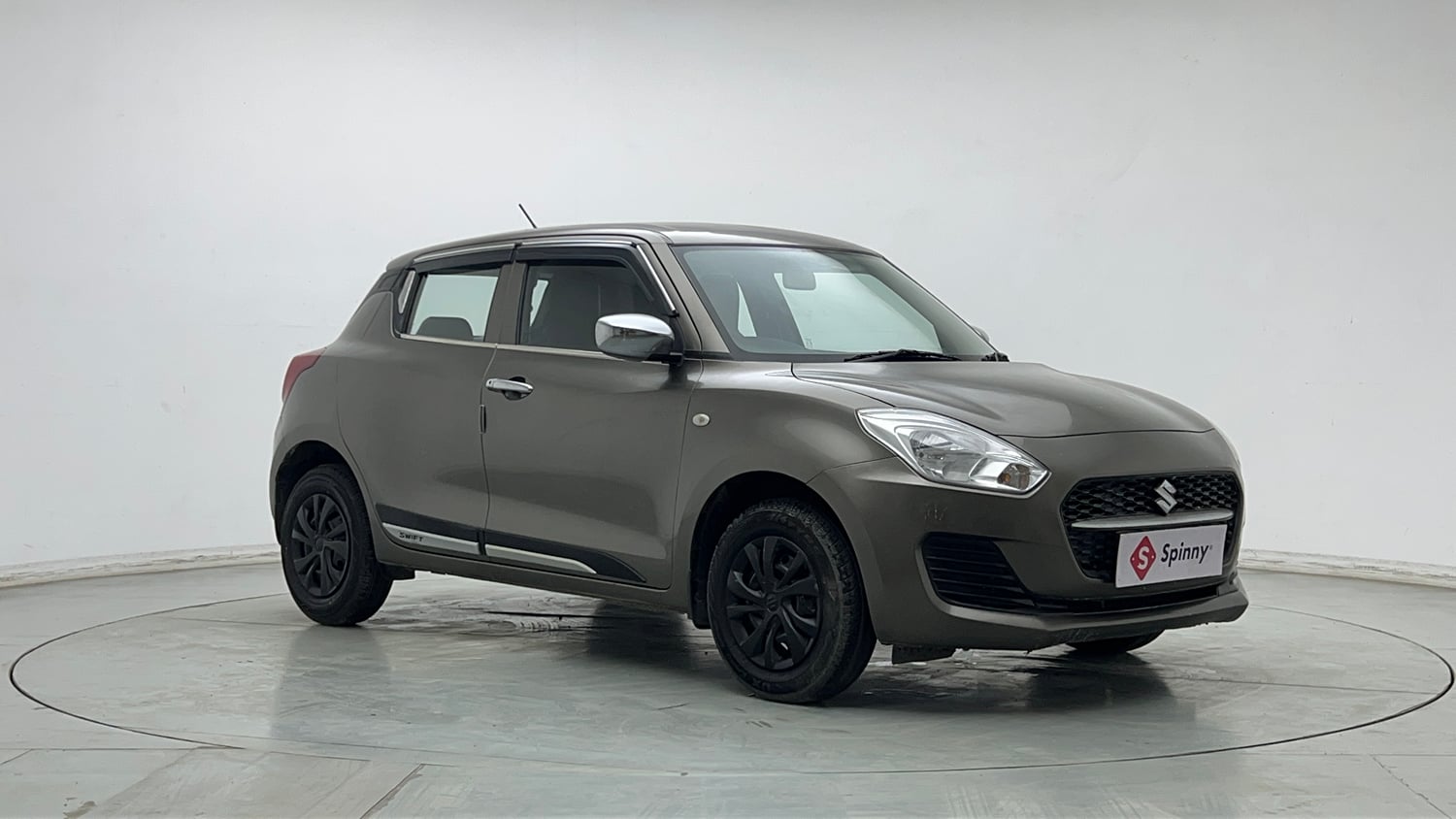 Used 2023 Maruti Suzuki Swift LXi Petrol Manual exterior RIGHT FRONT CORNER VIEW