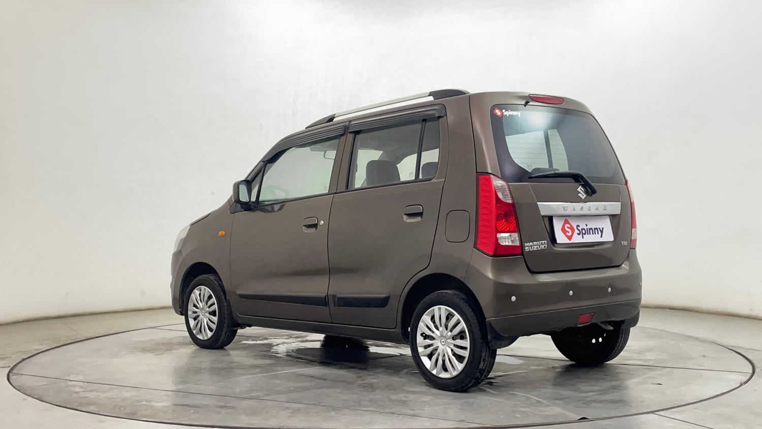 Used 2015 Maruti Suzuki Wagon R VXI Petrol Manual exterior LEFT REAR CORNER VIEW
