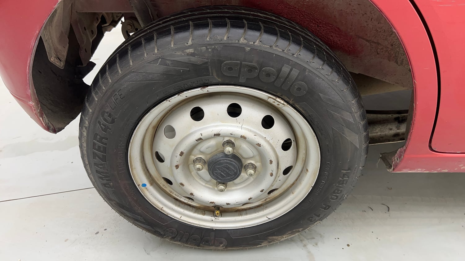 Used 2017 Maruti Suzuki Wagon R LXI CNG Cng Manual tyres RIGHT REAR TYRE RIM VIEW