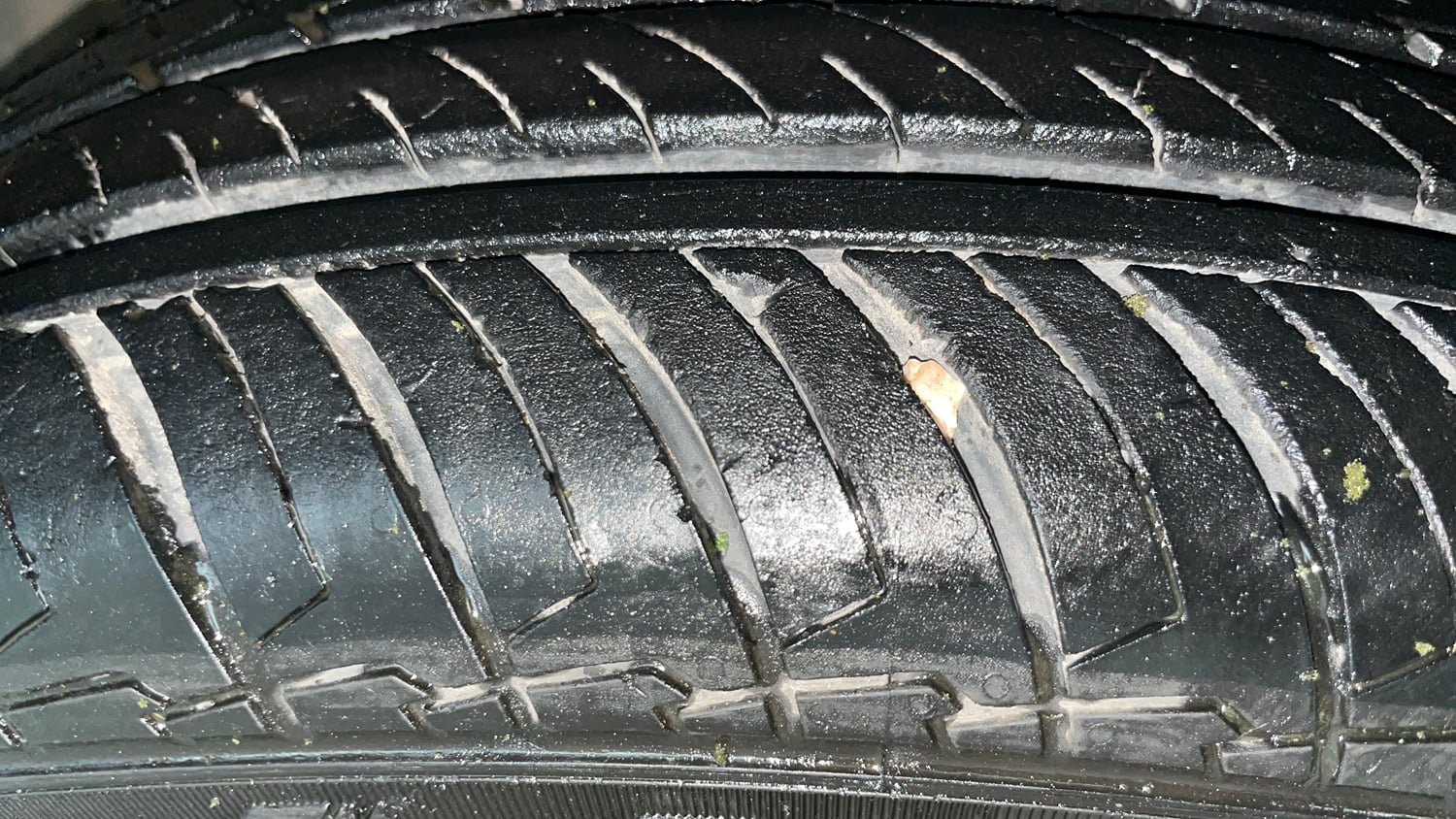 Used 2021 Maruti Suzuki Ignis Sigma 1.2 MT Petrol Manual tyres RIGHT FRONT TYRE TREAD VIEW