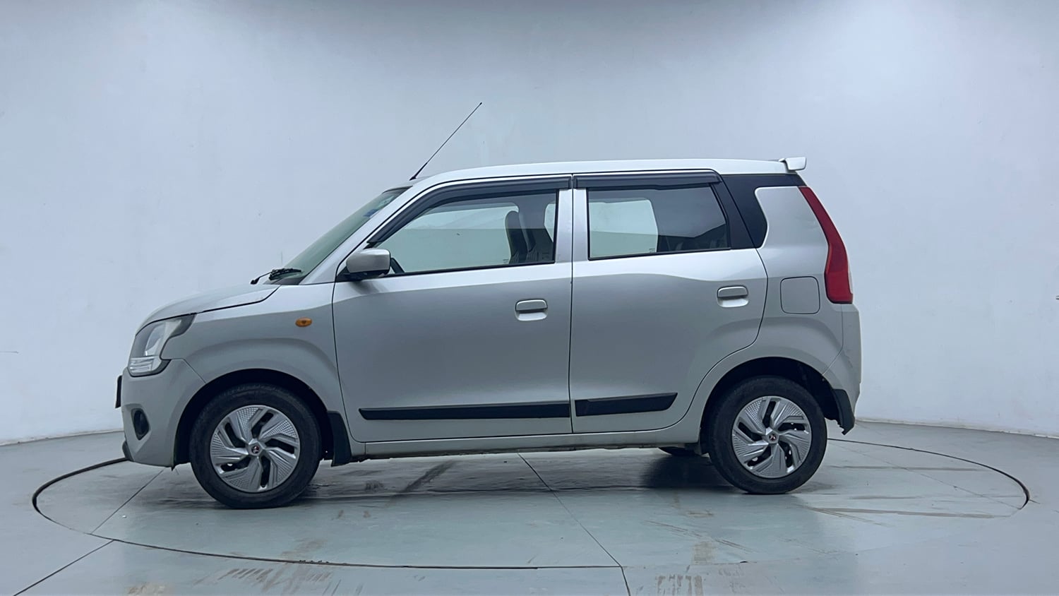 Used 2022 Maruti Suzuki Wagon R VXI 1.0 CNG Cng Manual exterior LEFT SIDE VIEW