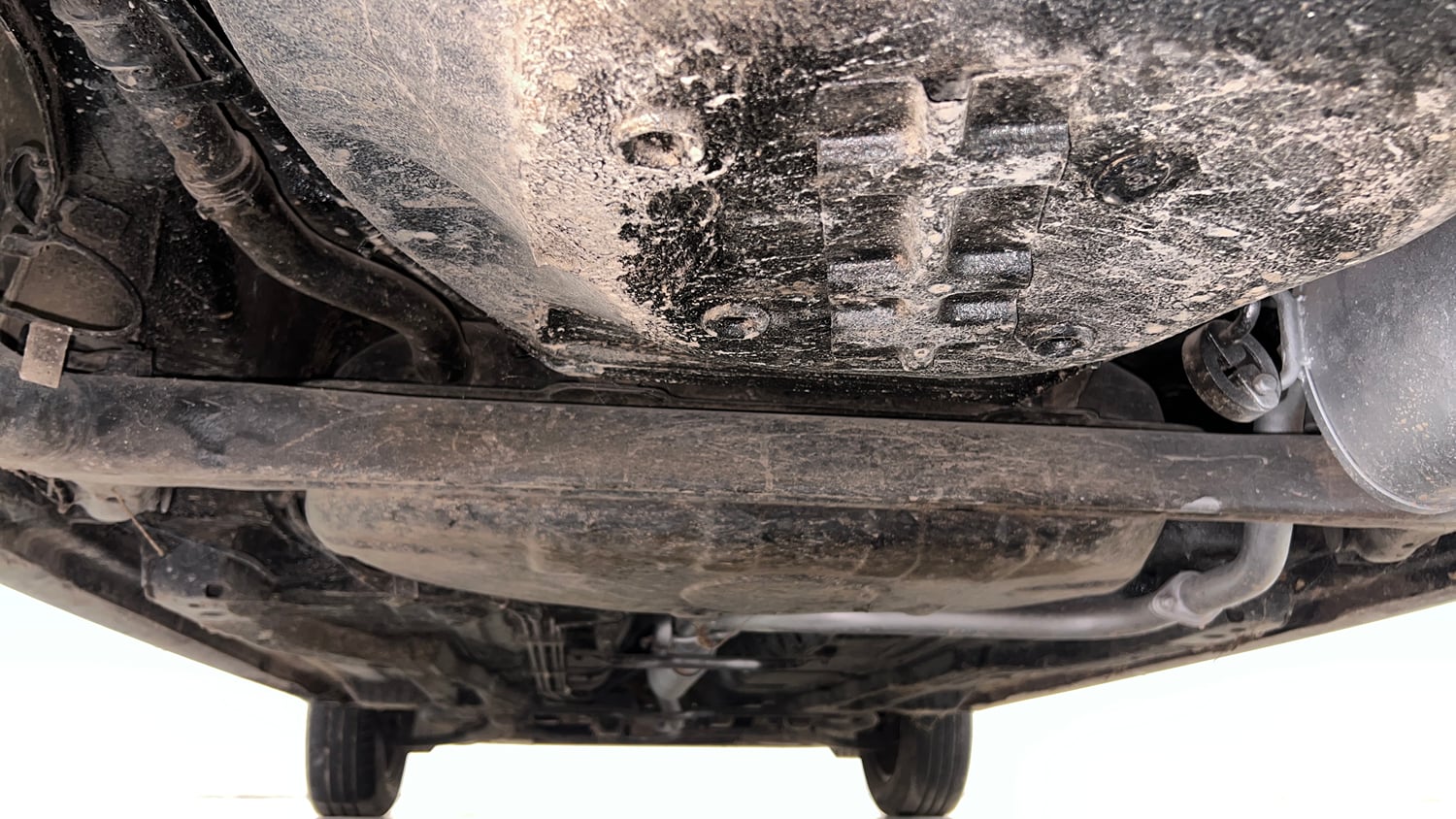 Used 2021 Tata Tiago XT Petrol Manual extra REAR UNDERBODY VIEW (TAKEN FROM REAR)