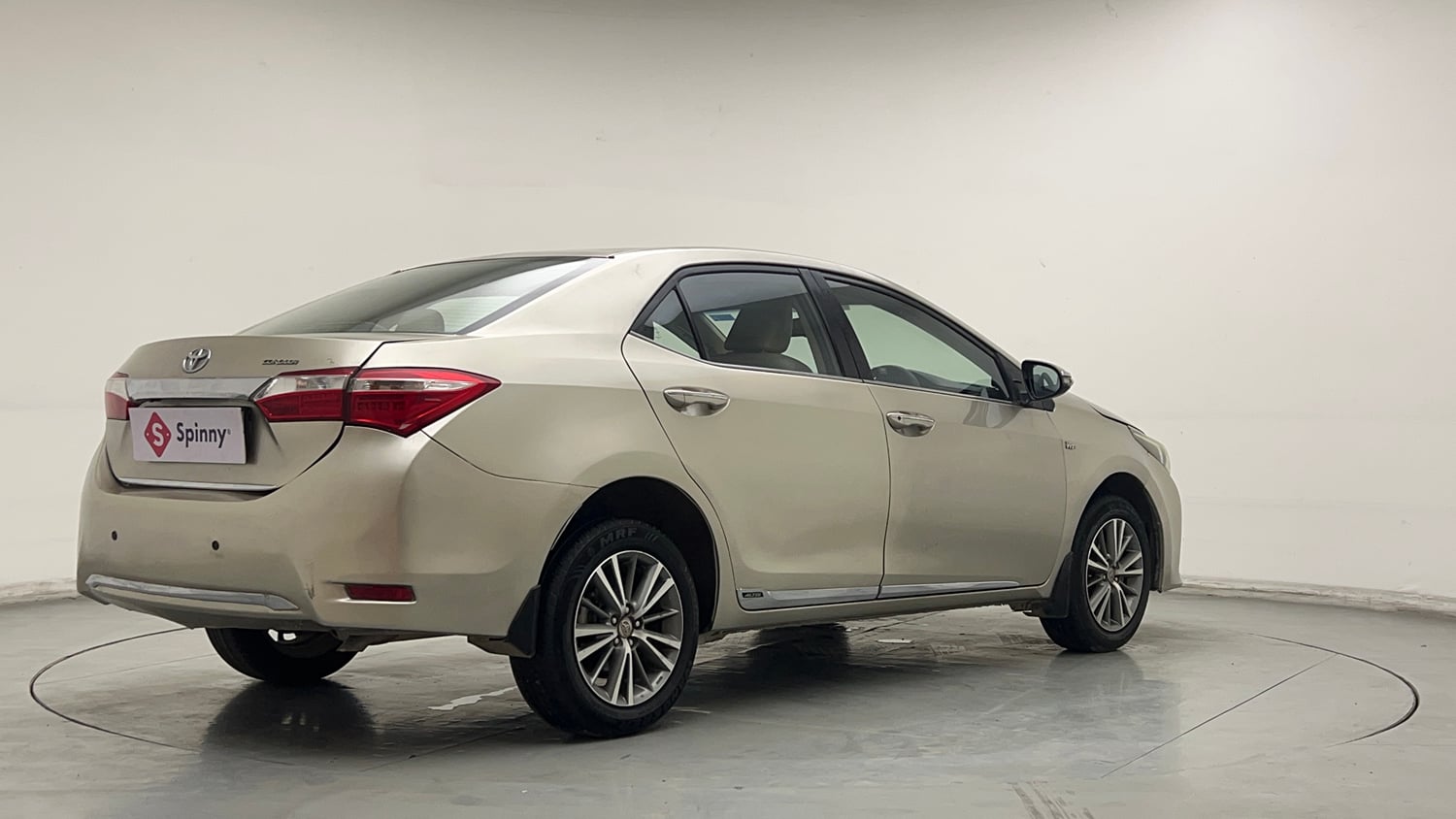 Used 2016 Toyota Corolla Altis VL AT Petrol Petrol Automatic exterior RIGHT REAR CORNER VIEW