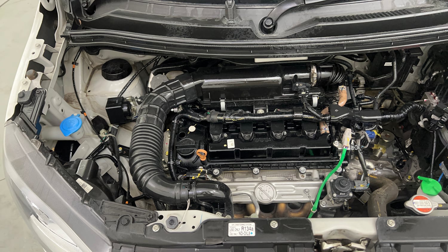 Used 2023 Maruti Suzuki Wagon R ZXI 1.2 Petrol Manual engine ENGINE RIGHT SIDE VIEW
