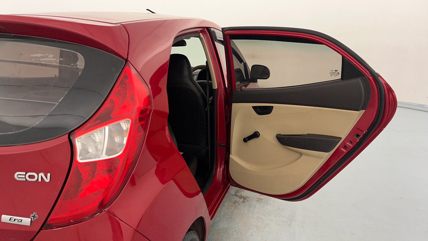 Used 2015 Hyundai Eon Era + Petrol Manual interior RIGHT REAR DOOR OPEN VIEW