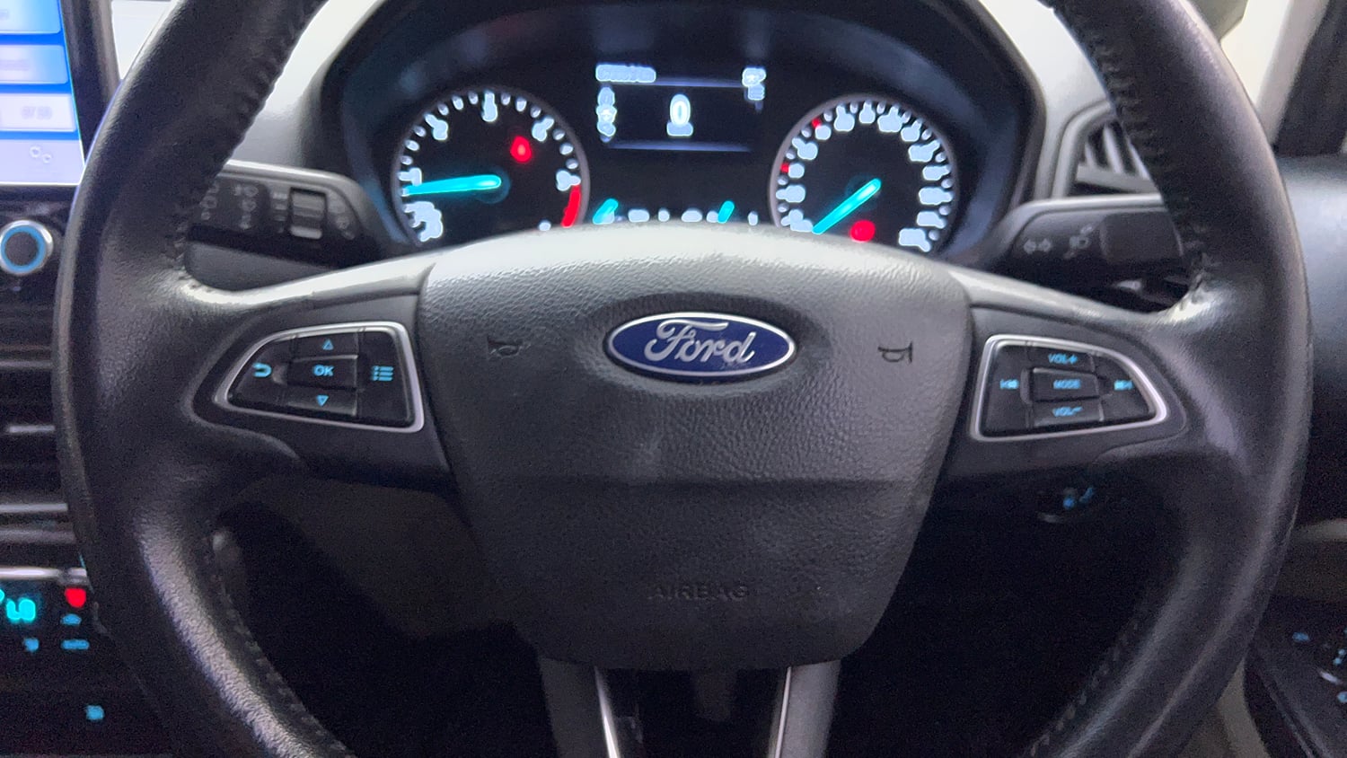 Used 2021 Ford EcoSport Titanium 1.5L TDCi Diesel Manual top_features Airbags