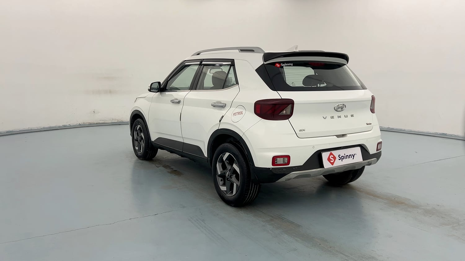 Used 2019 Hyundai Venue SX Plus 1.0 Turbo DCT Petrol Automatic exterior LEFT REAR CORNER VIEW
