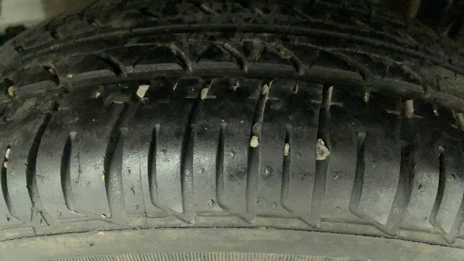Used 2023 Tata Tiago XT (O) Petrol Manual tyres LEFT REAR TYRE TREAD VIEW