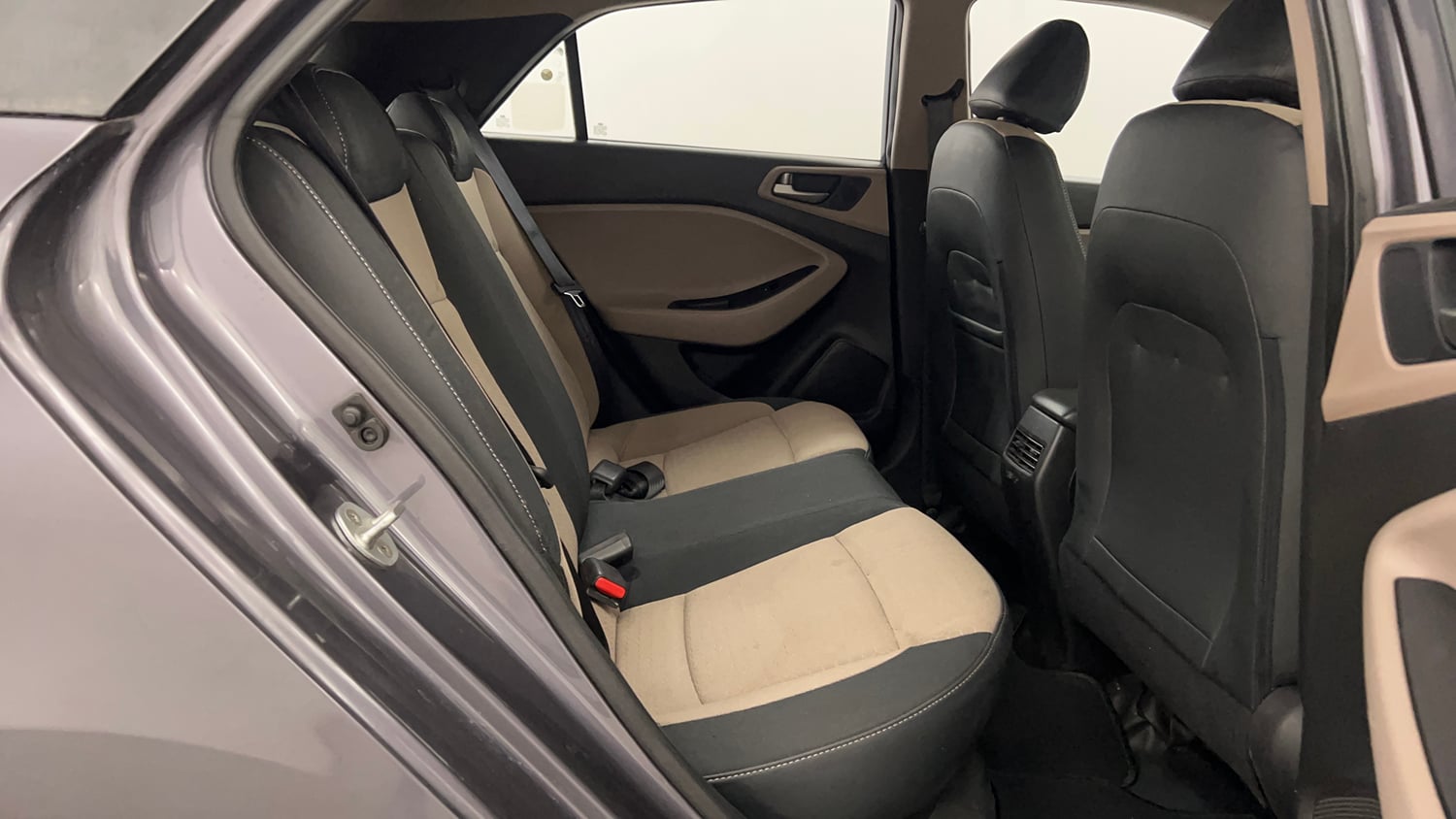 Used 2015 Hyundai Elite i20 Sportz 1.2 Petrol Manual interior RIGHT SIDE REAR DOOR CABIN VIEW