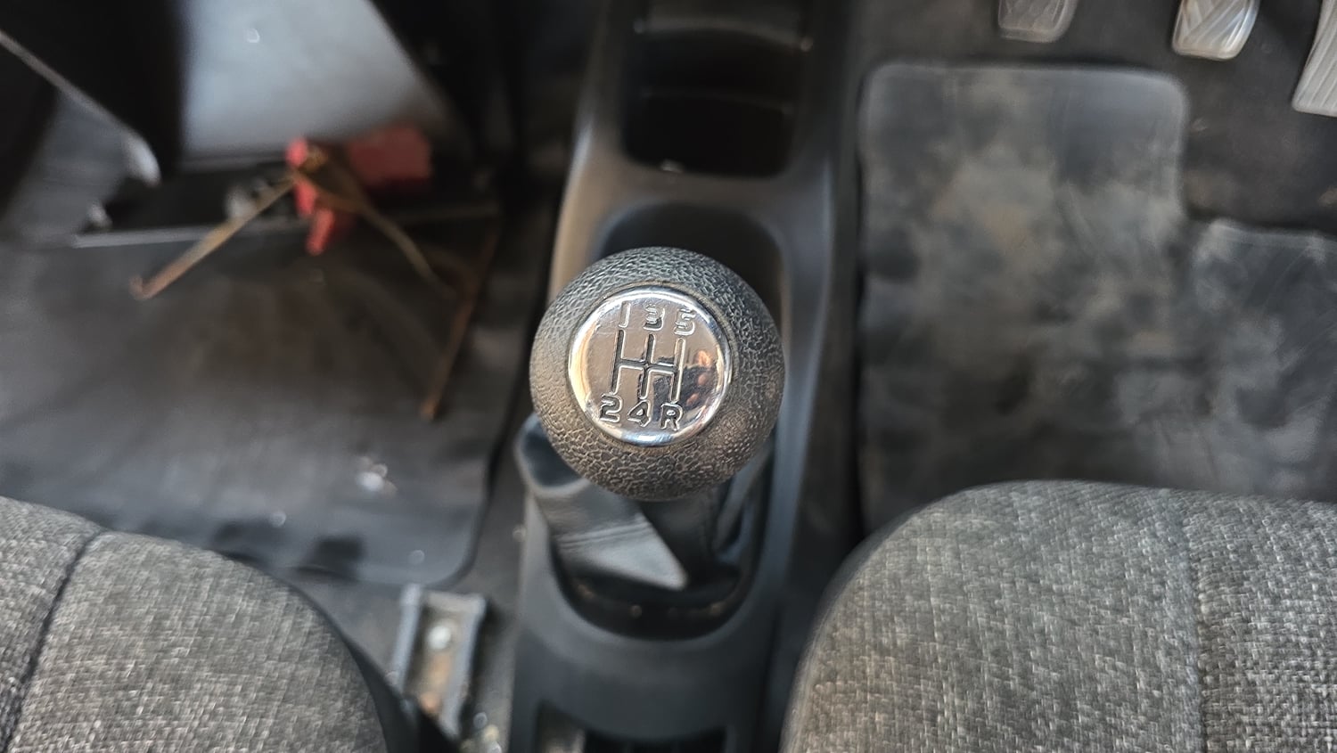 Used 2015 Maruti Suzuki Wagon R VXI Petrol Manual interior GEAR  KNOB VIEW