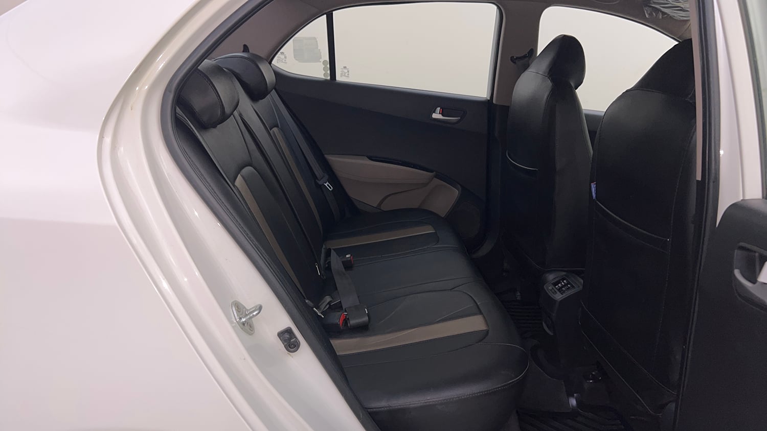 Used 2015 Hyundai Xcent SX 1.2 (O) Petrol Manual interior RIGHT SIDE REAR DOOR CABIN VIEW