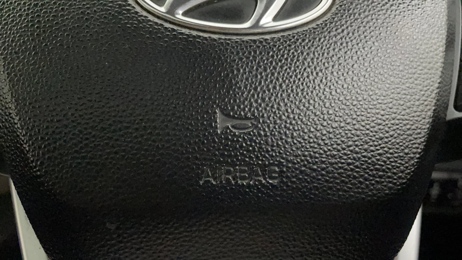 Used 2019 Hyundai Creta SX 1.6 (O) Petrol Petrol Manual top_features Airbags