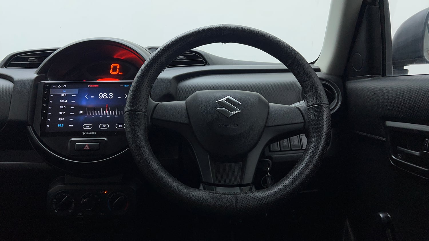 Used 2025 Maruti Suzuki S-Presso Lxi (O) Petrol Manual interior STEERING VIEW