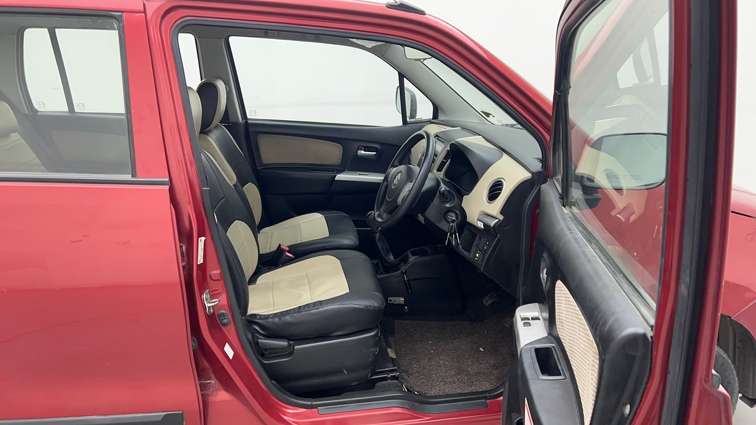 Used 2017 Maruti Suzuki Wagon R LXI CNG Cng Manual interior RIGHT SIDE FRONT DOOR CABIN VIEW