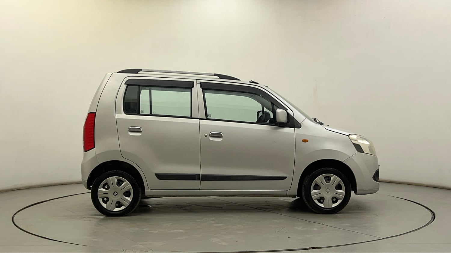Used 2012 Maruti Suzuki Wagon R 1.0 VXI Petrol + CNG (Outside Fitted) Cng Manual exterior RIGHT SIDE VIEW