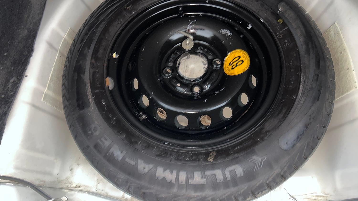 Used 2020 Tata Tiago XZA Petrol Automatic tyres SPARE TYRE VIEW