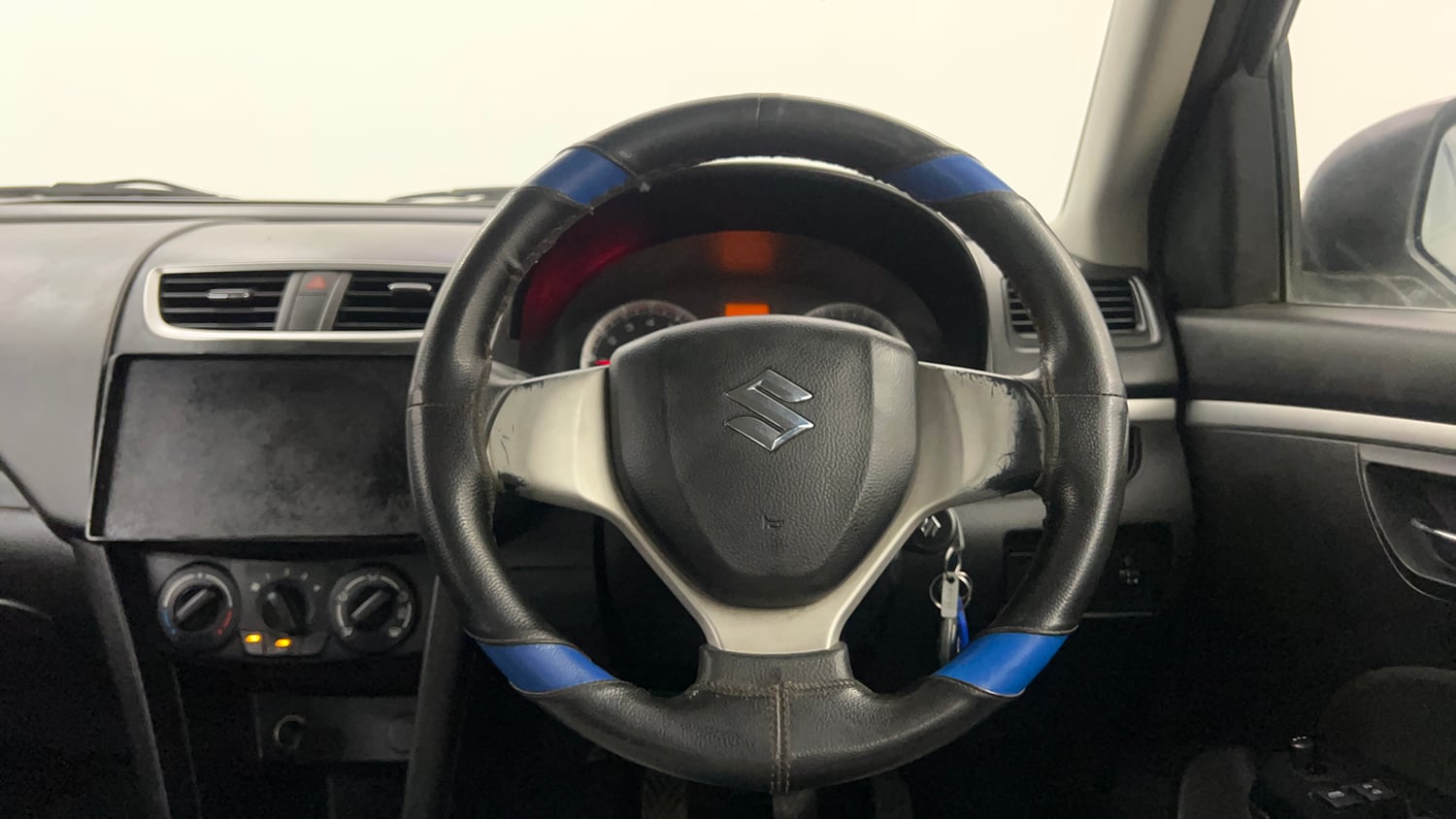Used 2013 Maruti Suzuki Swift VXi Petrol Manual interior STEERING VIEW