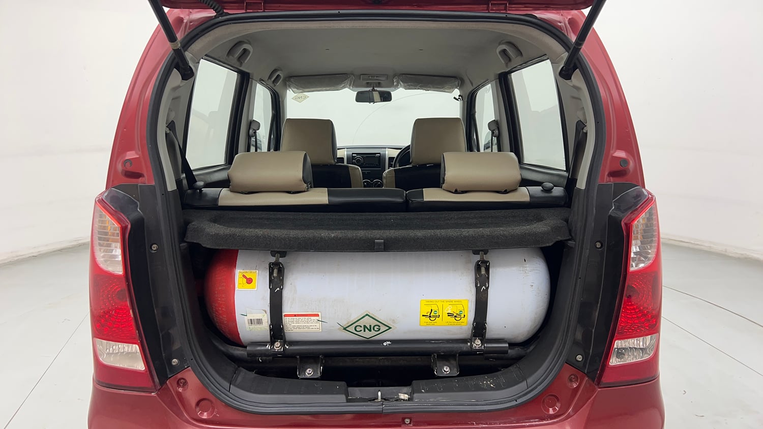 Used 2017 Maruti Suzuki Wagon R LXI CNG Cng Manual interior DICKY INSIDE VIEW