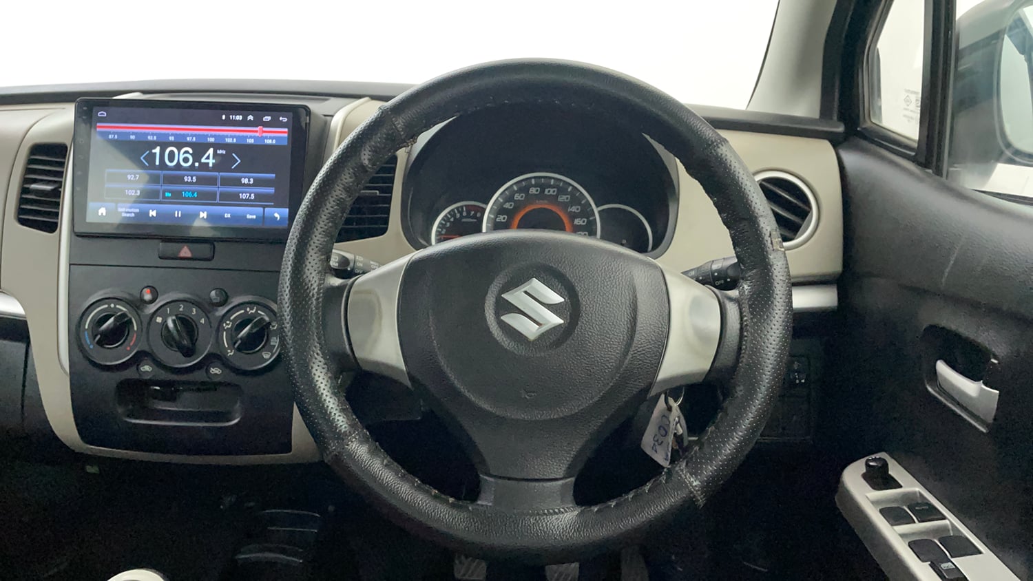 Used 2015 Maruti Suzuki Wagon R VXI Petrol Manual interior STEERING VIEW