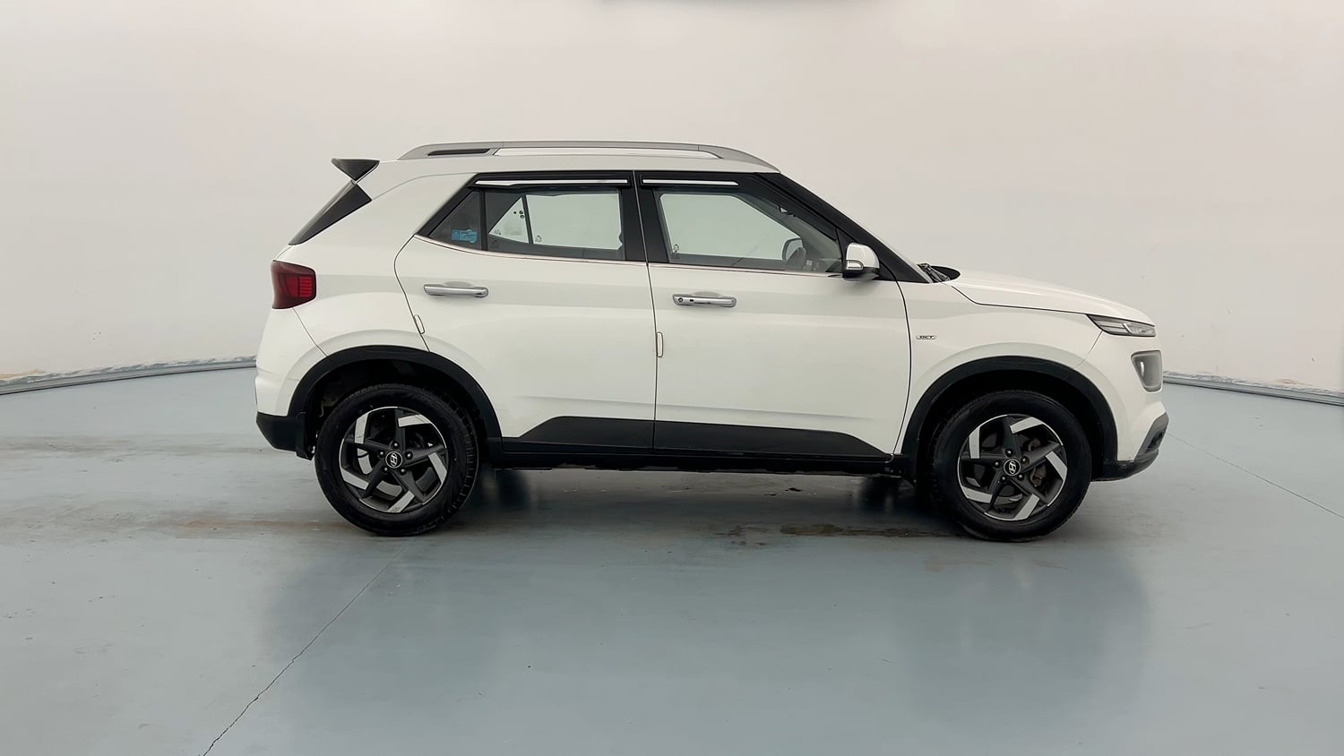 Used 2019 Hyundai Venue SX Plus 1.0 Turbo DCT Petrol Automatic exterior RIGHT SIDE VIEW