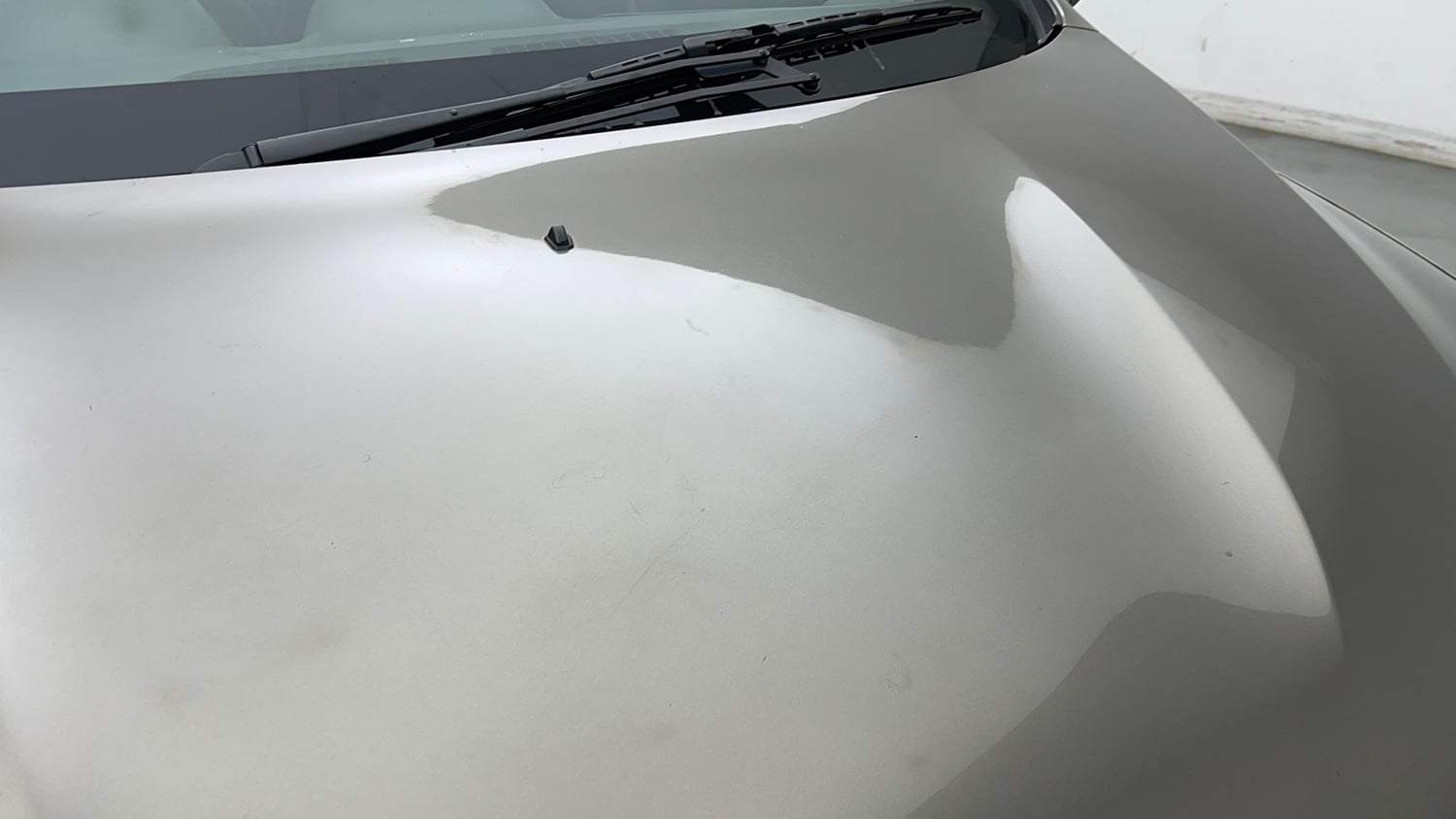 Used 2019 Renault Kwid 1.0 RXT AMT Opt Petrol Automatic dents MINOR SCRATCH