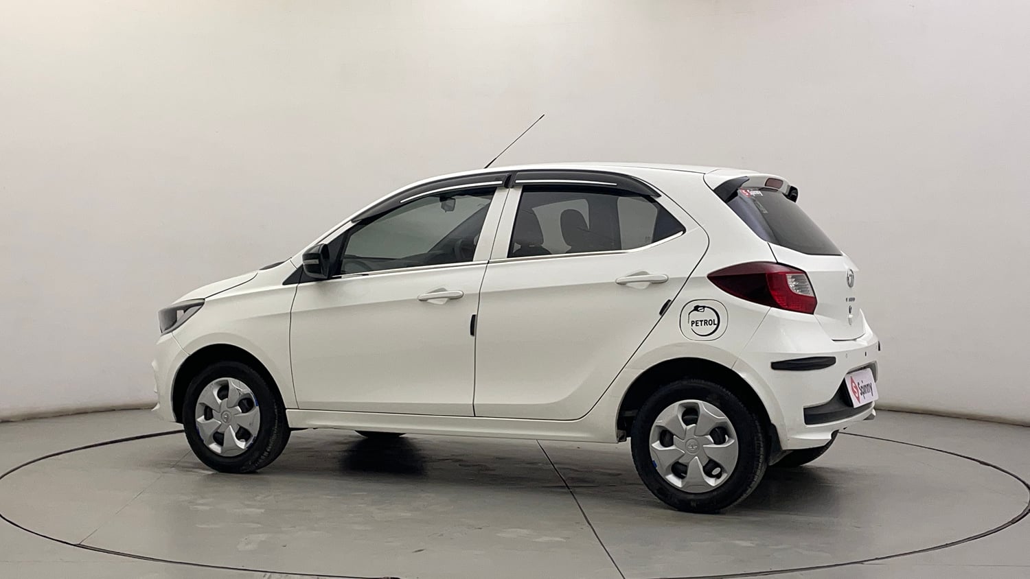 Used 2023 Tata Tiago XT (O) Petrol Manual exterior LEFT REAR CORNER VIEW