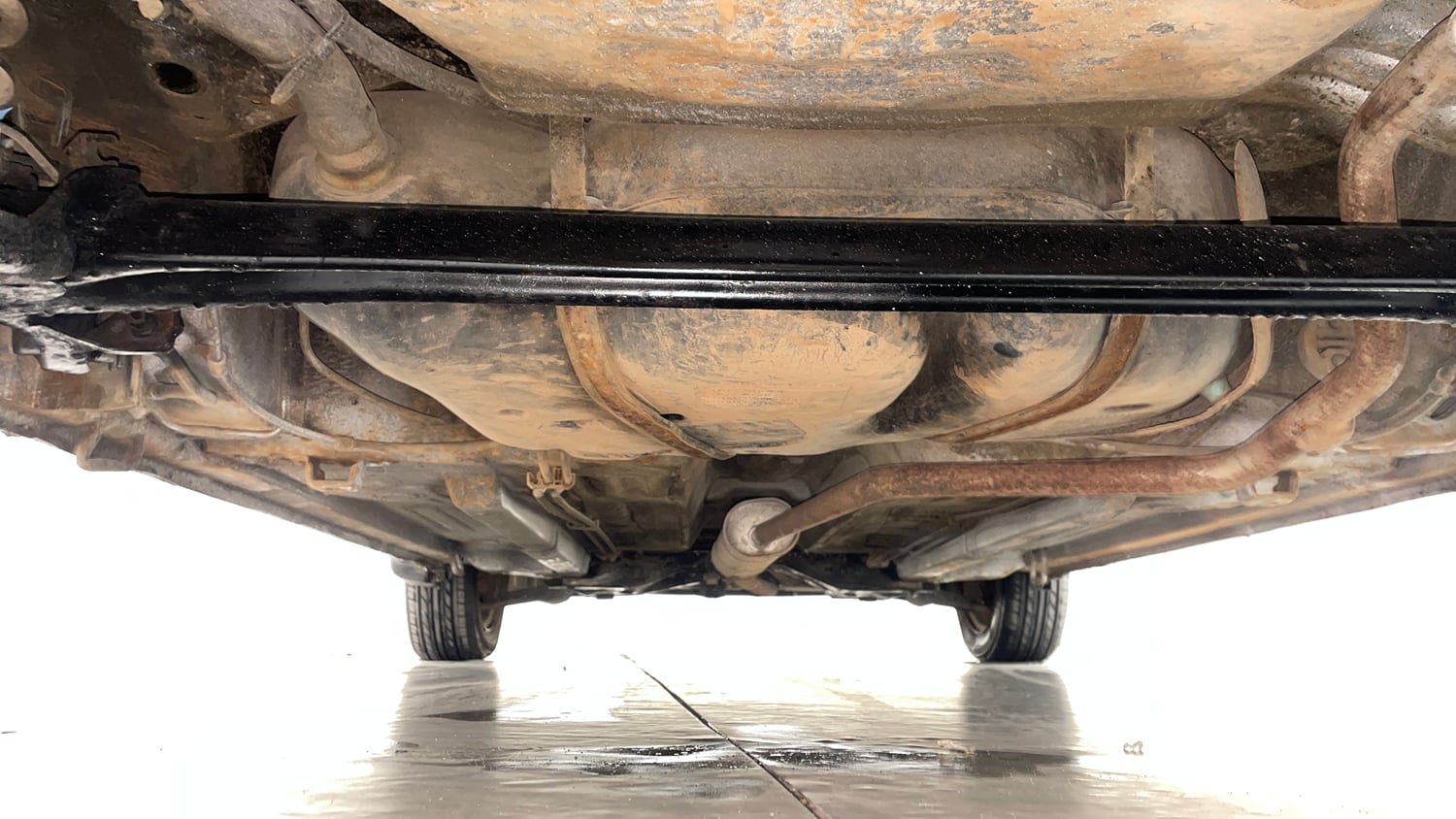 Used 2016 Maruti Suzuki Celerio VXi AMT Petrol Automatic extra REAR UNDERBODY VIEW (TAKEN FROM REAR)