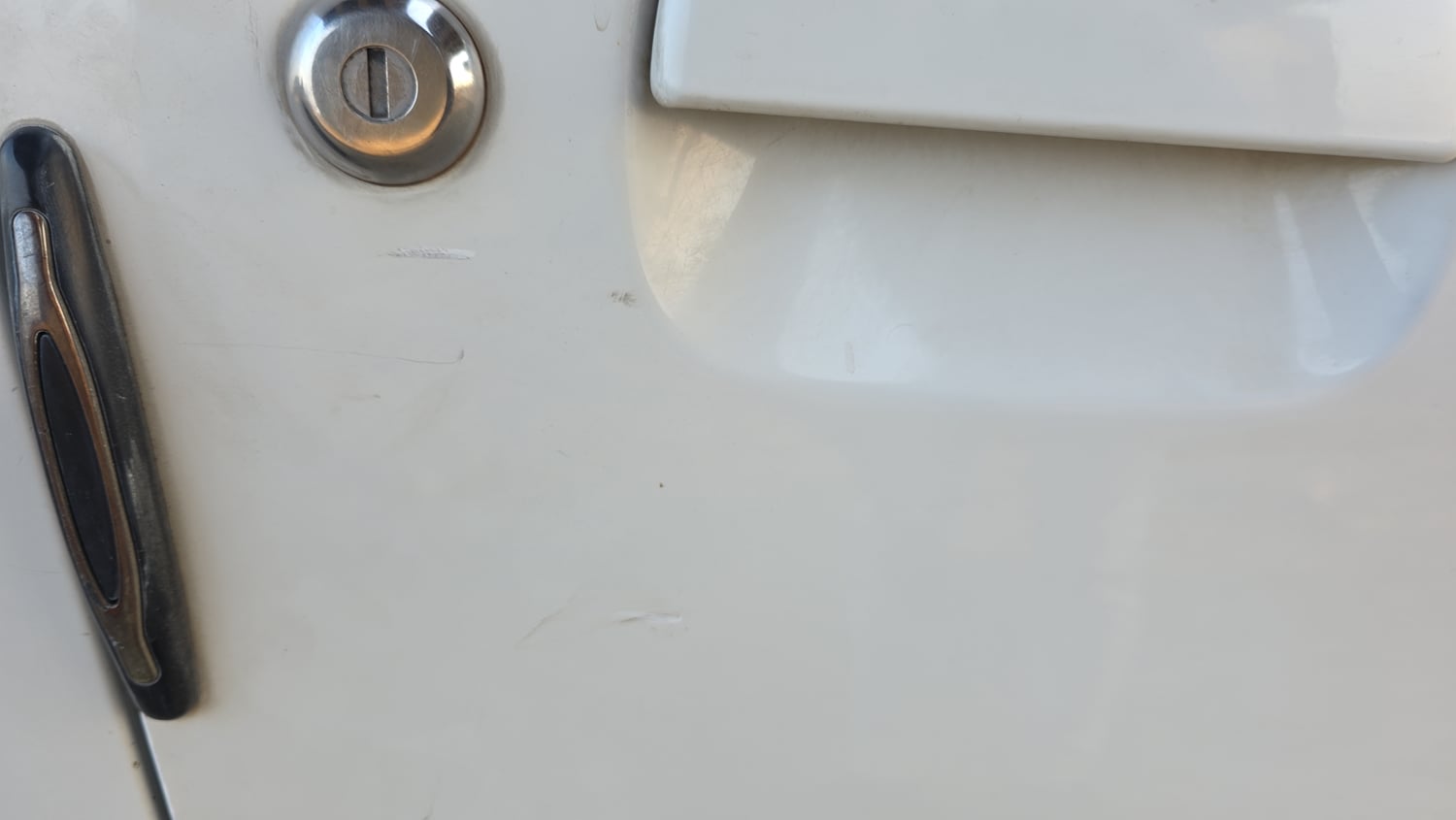 Used 2015 Maruti Suzuki Wagon R VXI Petrol Manual dents MINOR SCRATCH