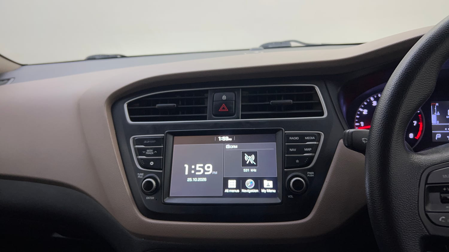 Used 2018 Hyundai Elite i20 Asta 1.2 AT Petrol Automatic top_features GPS navigation system