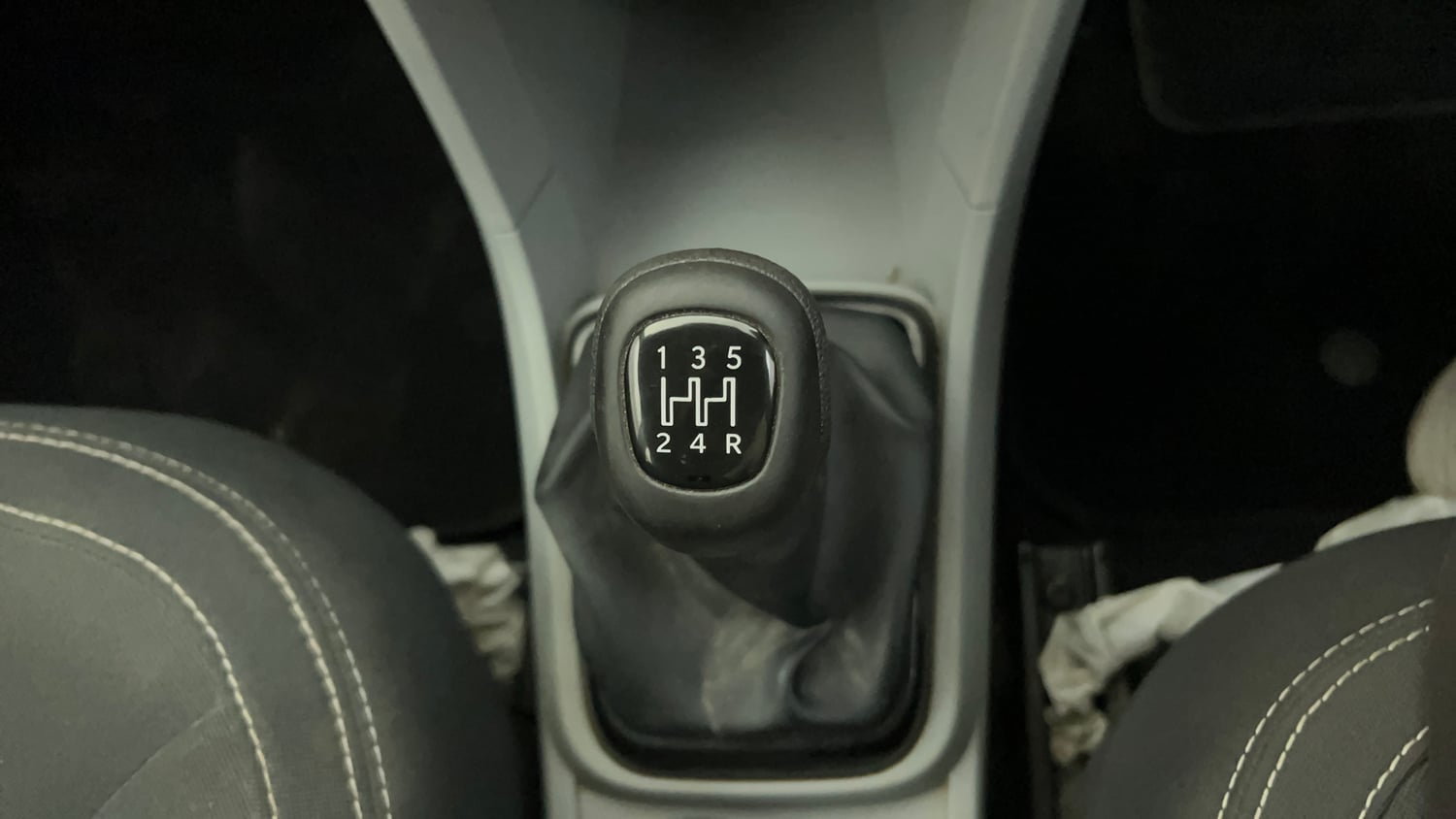 Used 2021 Tata Tiago XZ Petrol Manual interior GEAR  KNOB VIEW