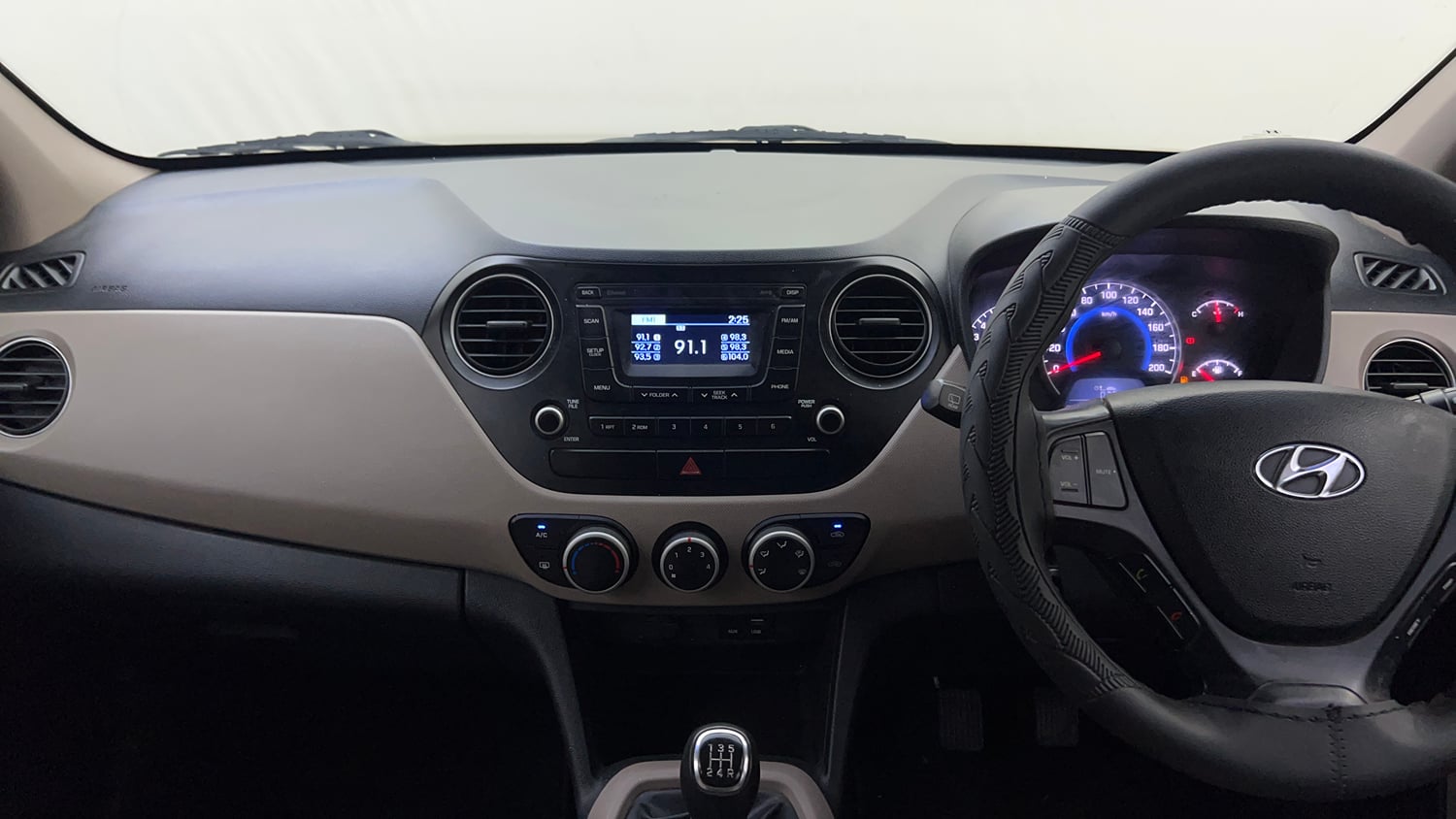 Used 2016 Hyundai Grand i10 Asta 1.2 Kappa VTVT (O) Petrol Manual interior MUSIC SYSTEM & AC CONTROL VIEW
