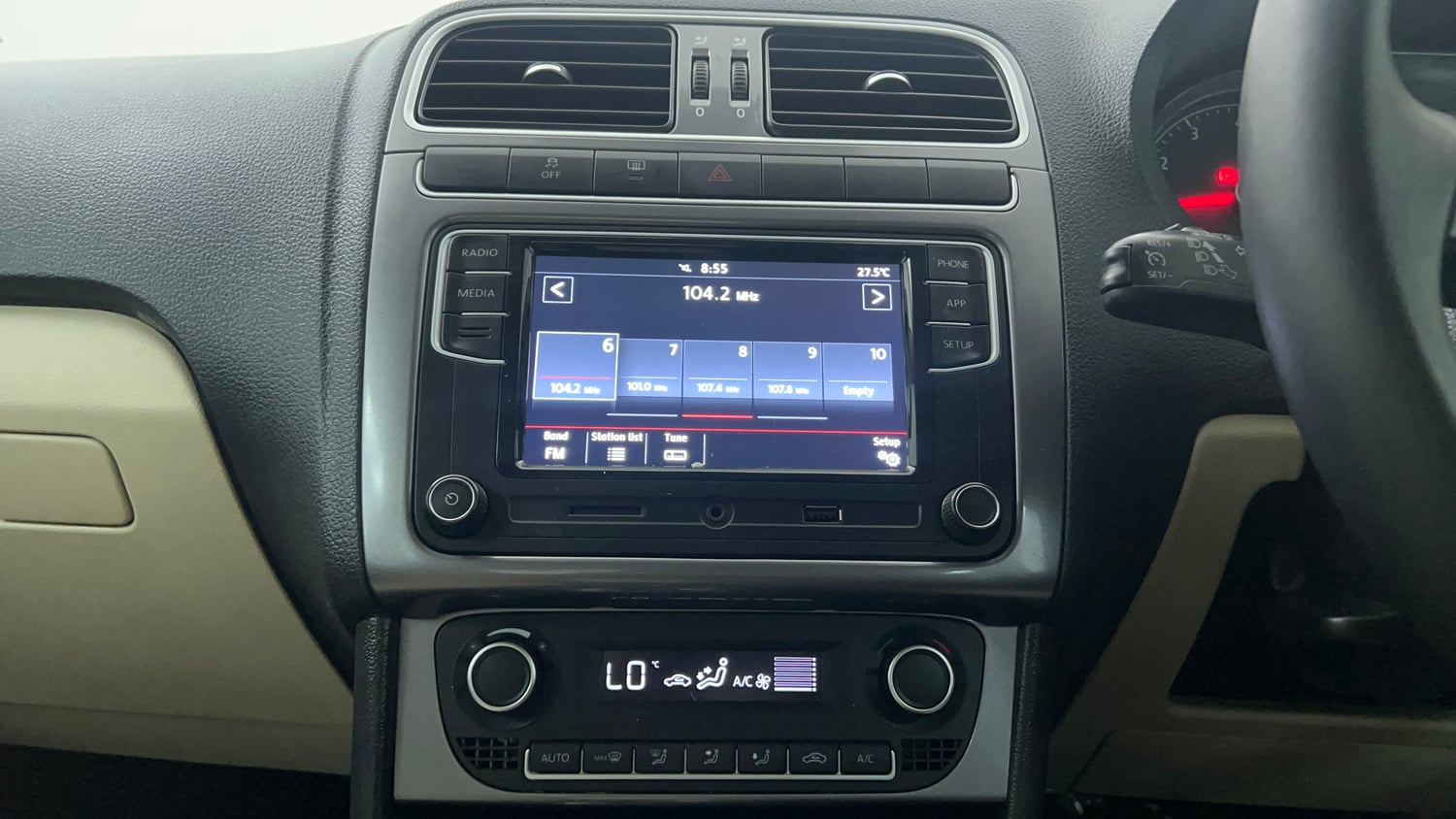 Used 2022 Volkswagen Vento Highline Plus 1.0L TSI Automatic Petrol Automatic interior MUSIC SYSTEM & AC CONTROL VIEW