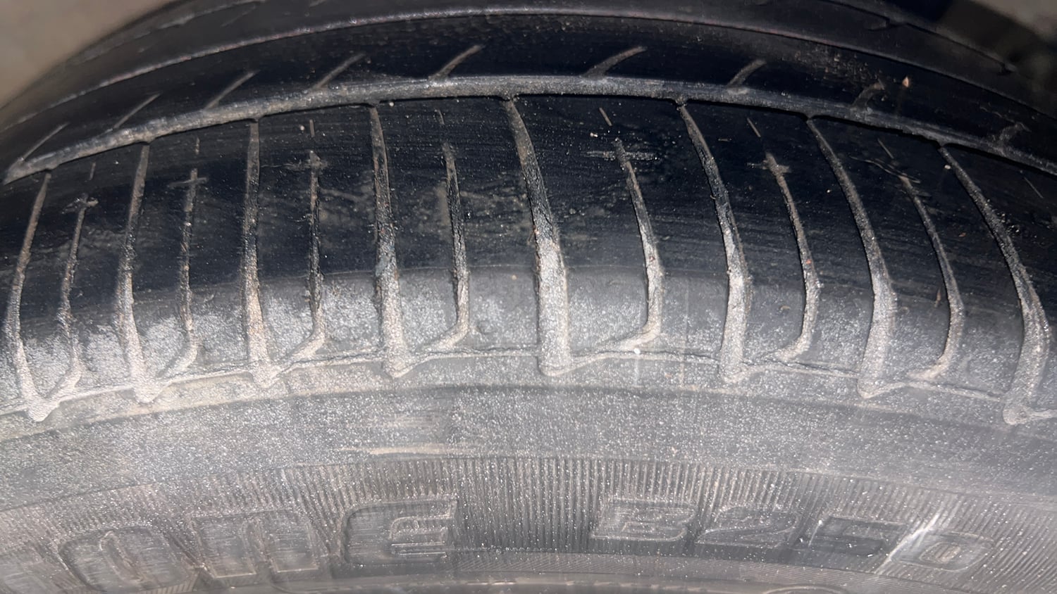 Used 2015 Hyundai Xcent SX 1.2 (O) Petrol Manual tyres LEFT REAR TYRE TREAD VIEW