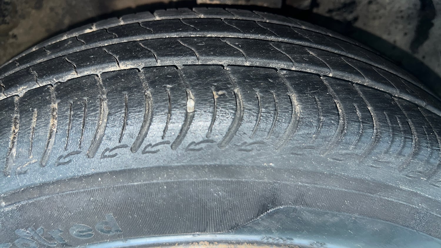 Used 2023 Maruti Suzuki Wagon R VXI 1.0 CNG Cng Manual tyres RIGHT FRONT TYRE TREAD VIEW