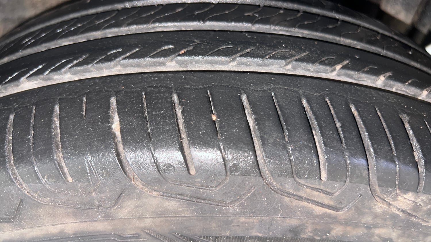 Used 2021 Tata Tiago XT Petrol Manual tyres LEFT REAR TYRE TREAD VIEW
