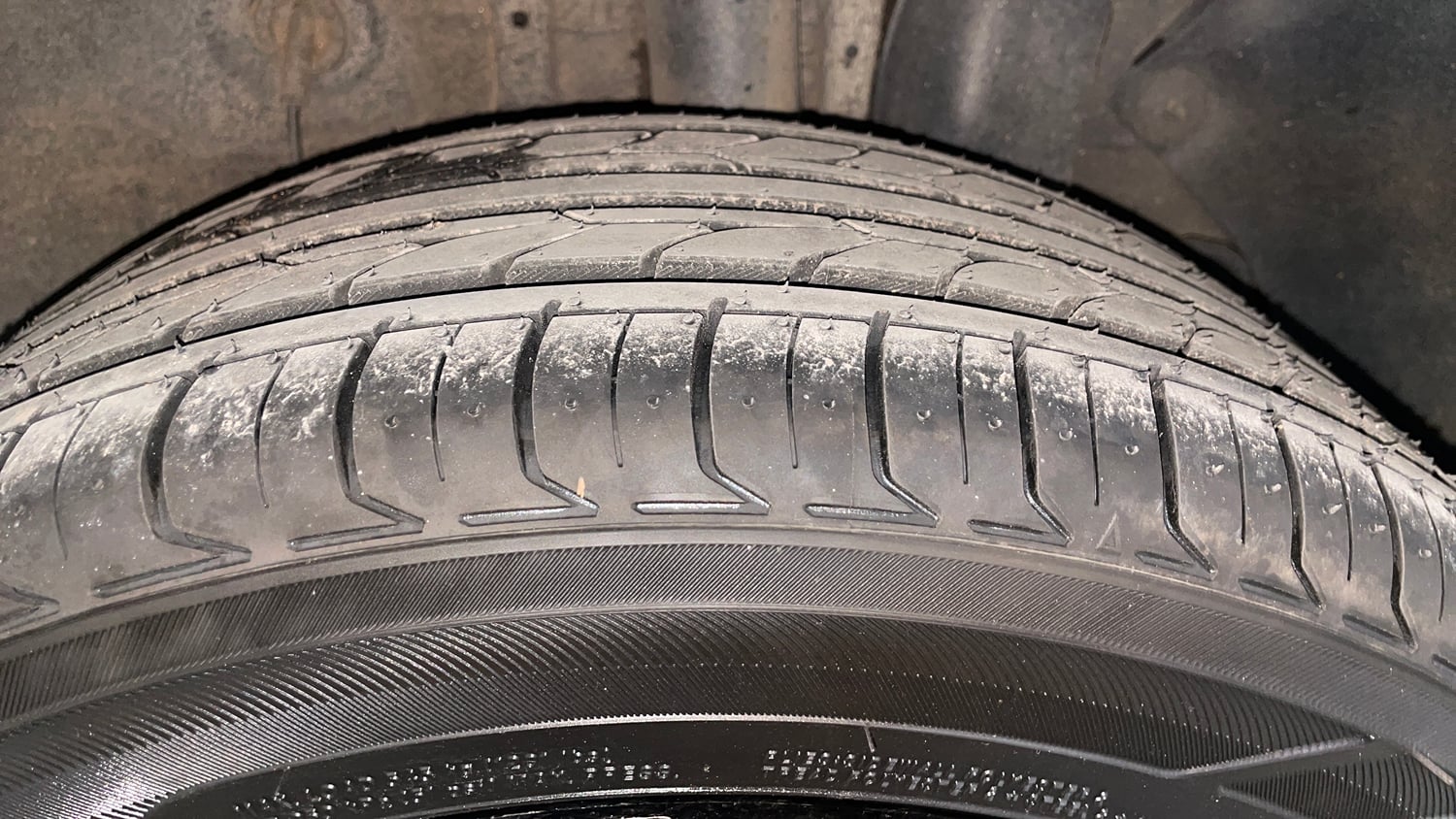 Used 2017 Hyundai Elite i20 Asta 1.2 Petrol Manual tyres LEFT REAR TYRE TREAD VIEW