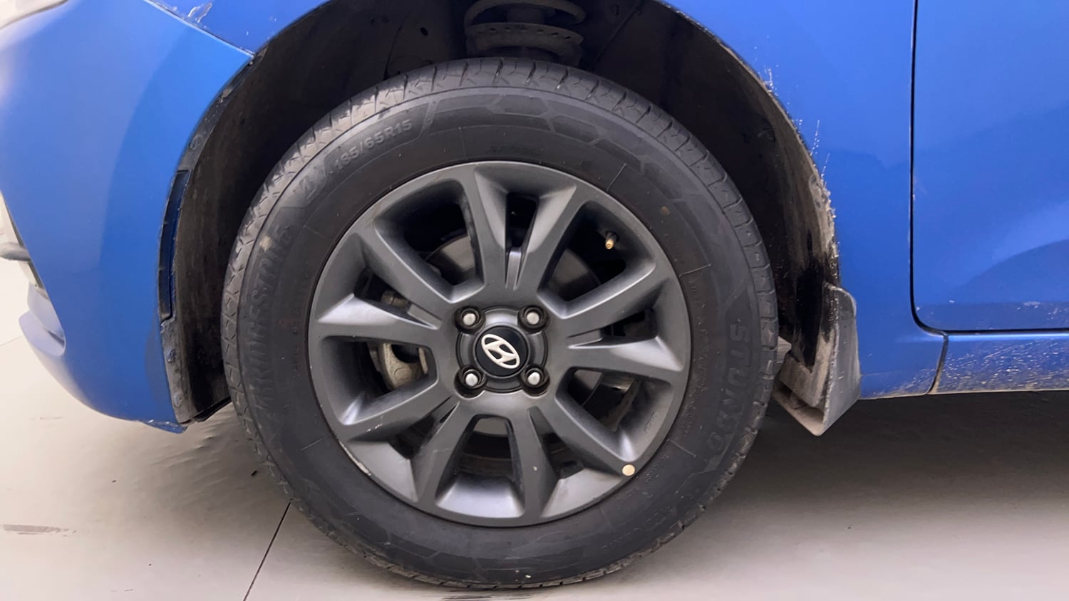 Used 2018 Hyundai Elite i20 Asta 1.2 AT Petrol Automatic tyres LEFT FRONT TYRE RIM VIEW