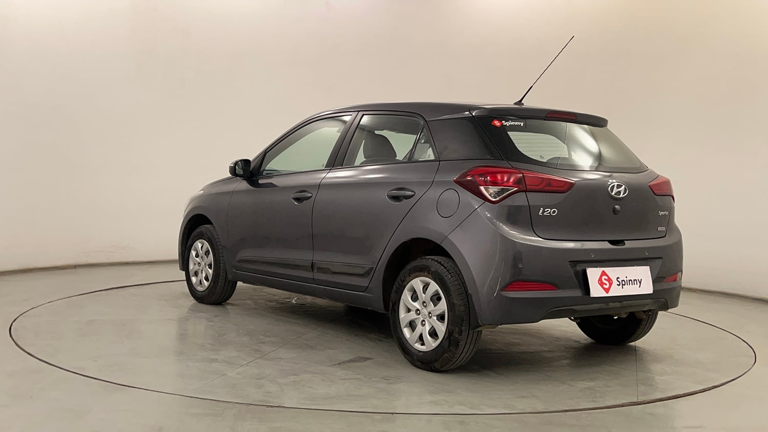 Used 2015 Hyundai Elite i20 Sportz 1.2 Petrol Manual exterior LEFT REAR CORNER VIEW
