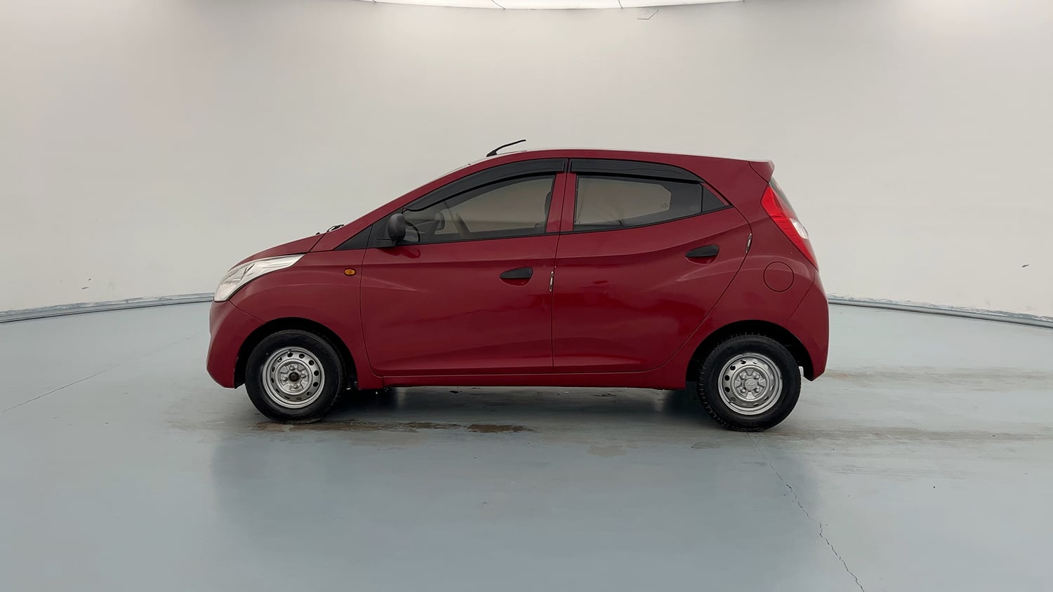 Used 2015 Hyundai Eon Era + Petrol Manual exterior LEFT SIDE VIEW