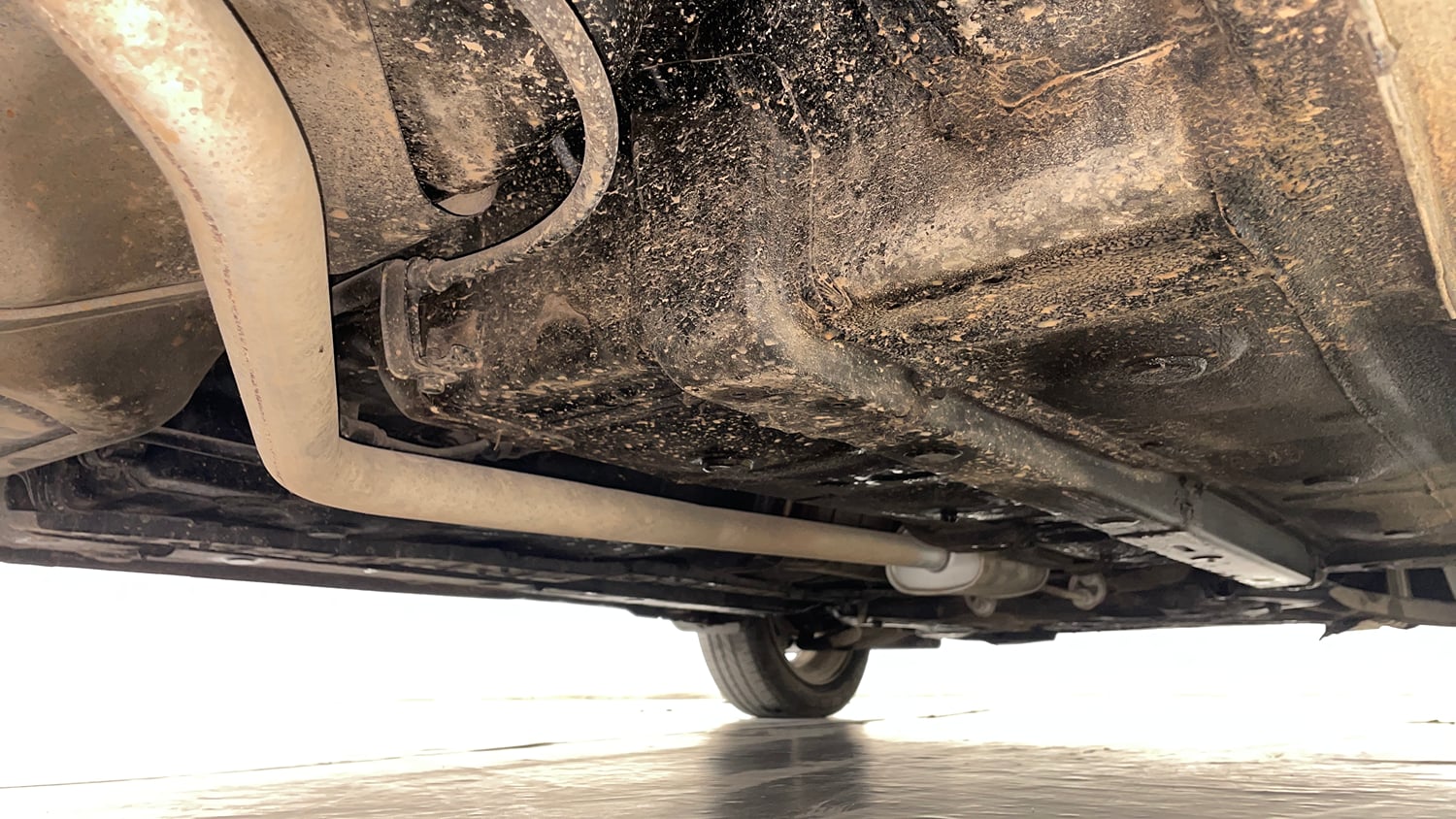 Used 2018 Hyundai Grand i10 Asta 1.2 Kappa VTVT Petrol Manual extra REAR RIGHT UNDERBODY VIEW