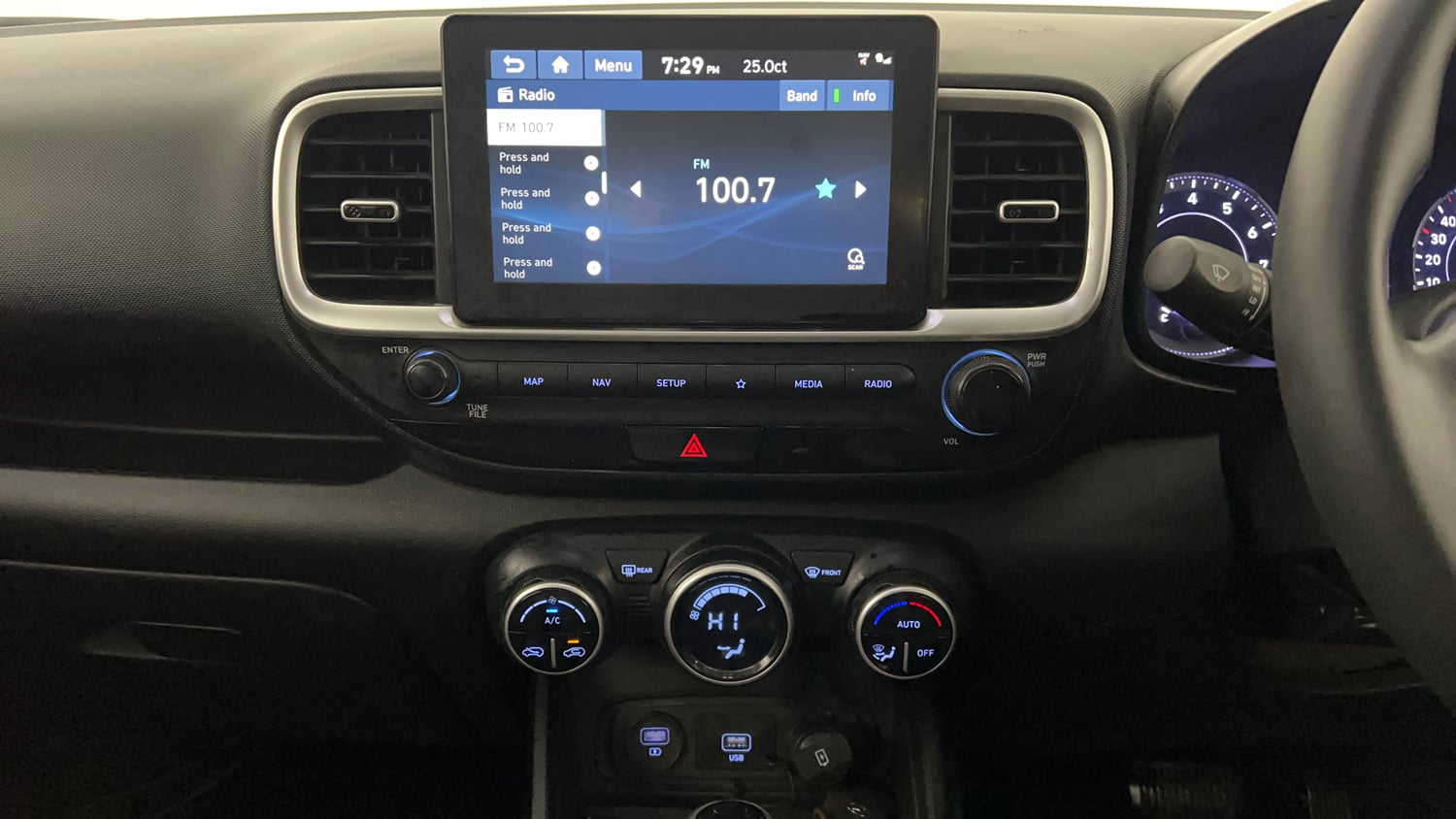 Used 2019 Hyundai Venue SX Plus 1.0 Turbo DCT Petrol Automatic interior MUSIC SYSTEM & AC CONTROL VIEW