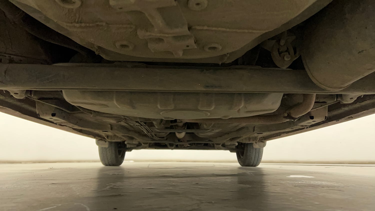 Used 2021 Tata Tiago XZ Petrol Manual extra REAR UNDERBODY VIEW (TAKEN FROM REAR)
