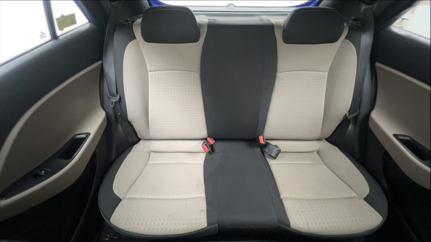 Used 2014 Hyundai Elite i20 Sportz 1.2 Petrol Manual interior REAR SEAT CONDITION VIEW