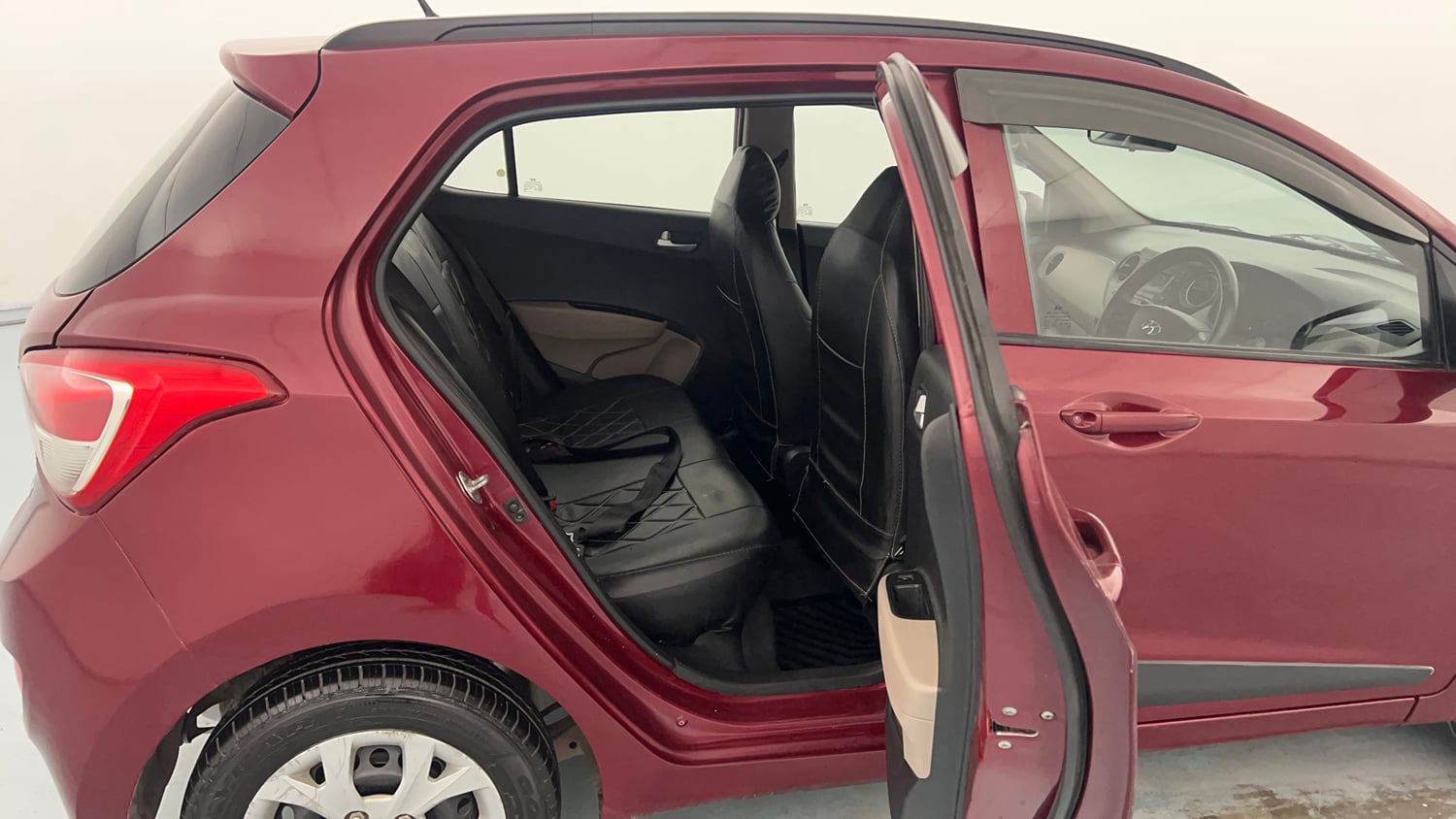 Used 2016 Hyundai Grand i10 Sportz 1.2 Kappa VTVT Petrol Manual interior RIGHT SIDE REAR DOOR CABIN VIEW
