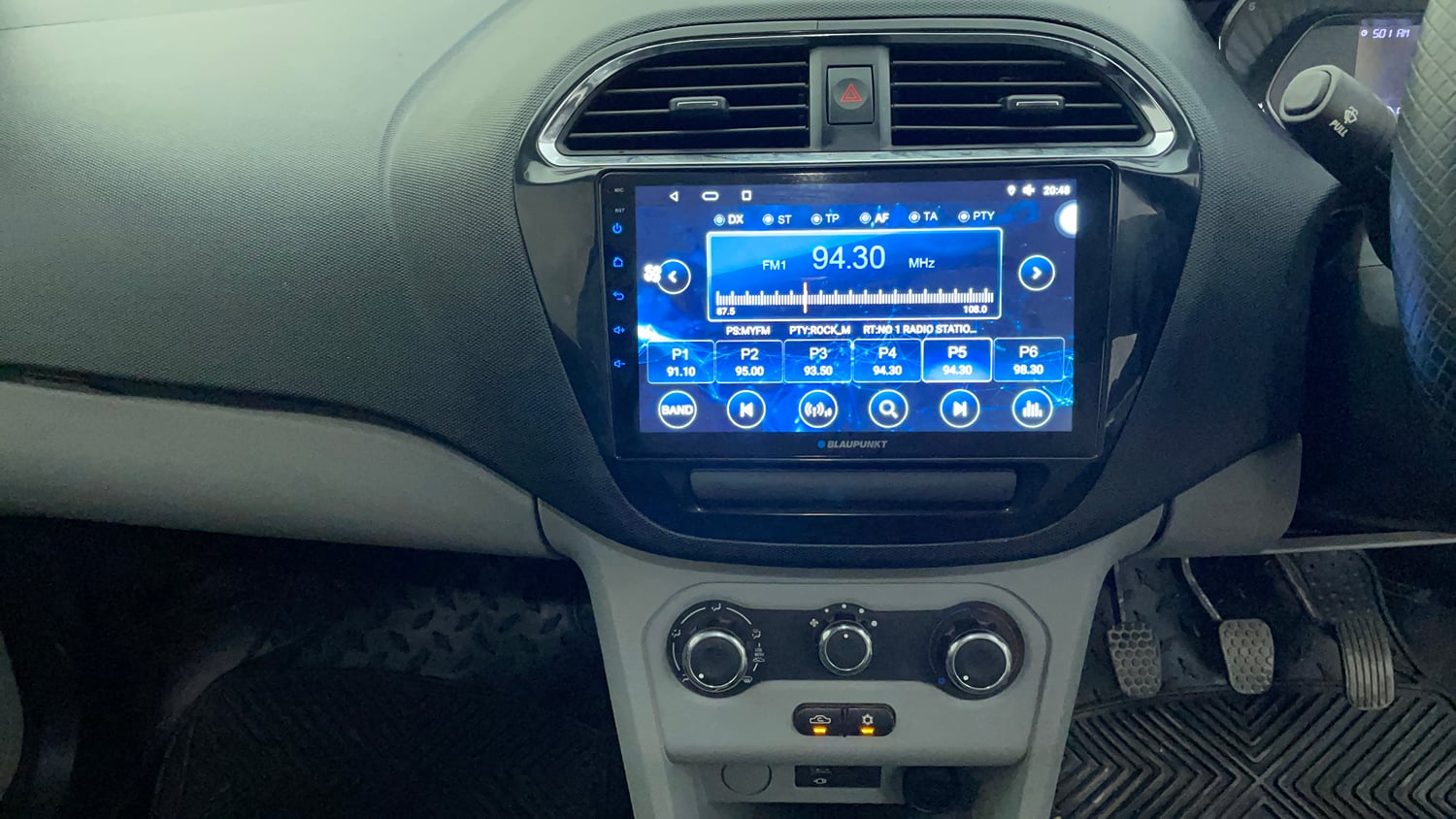 Used 2023 Tata Tiago XT (O) Petrol Manual interior MUSIC SYSTEM & AC CONTROL VIEW
