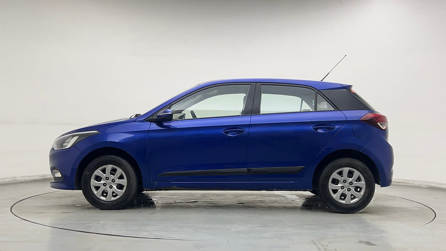 Used 2014 Hyundai Elite i20 Sportz 1.2 Petrol Manual exterior LEFT SIDE VIEW