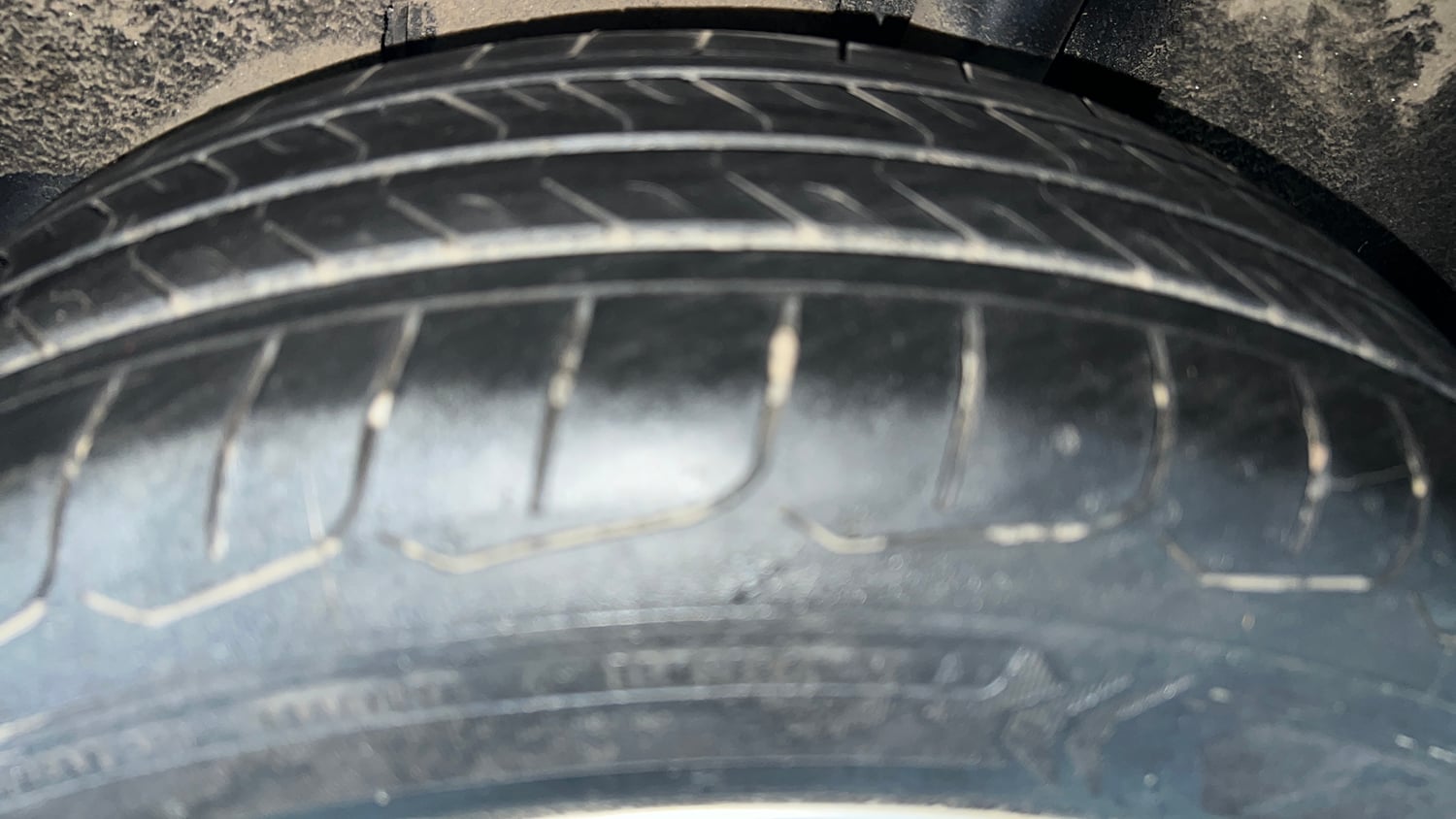Used 2016 Maruti Suzuki Baleno Delta 1.2 AT Petrol Automatic tyres LEFT REAR TYRE TREAD VIEW