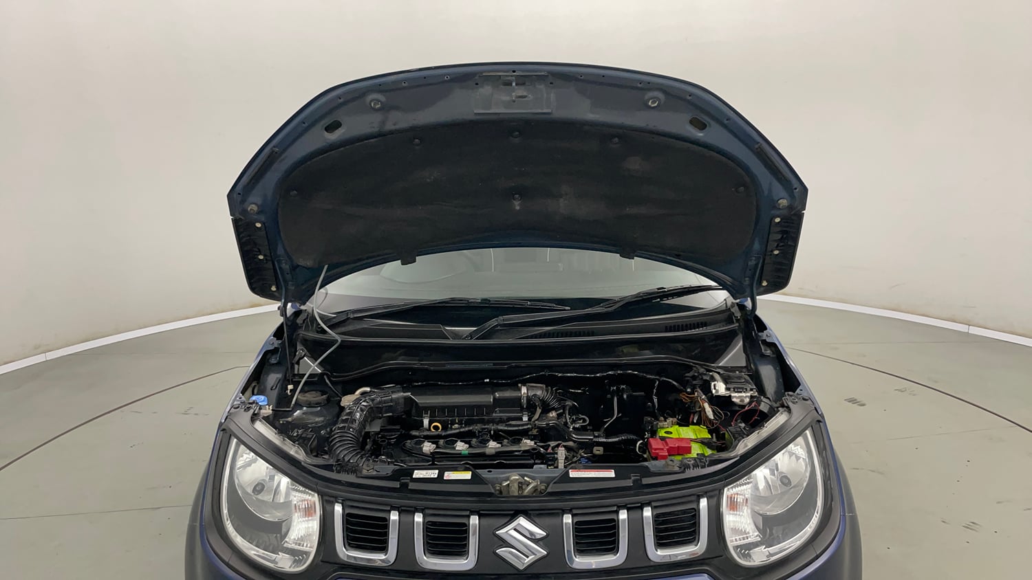 Used 2021 Maruti Suzuki Ignis Sigma 1.2 MT Petrol Manual engine ENGINE & BONNET OPEN FRONT VIEW