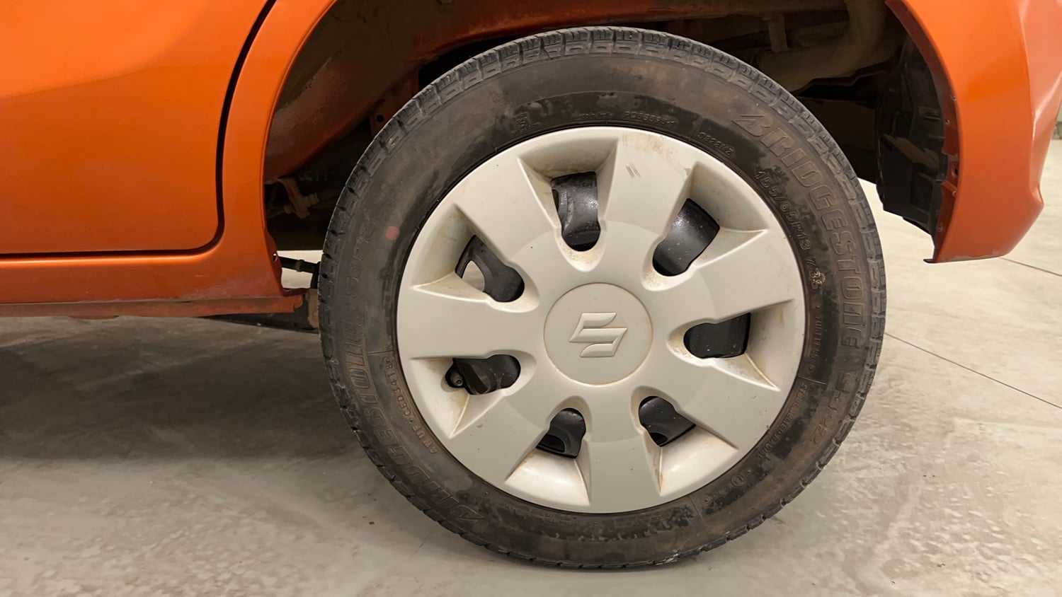 Used 2019 maruti-suzuki Alto K10 VXi (O) AMT Petrol Automatic tyres LEFT REAR TYRE RIM VIEW