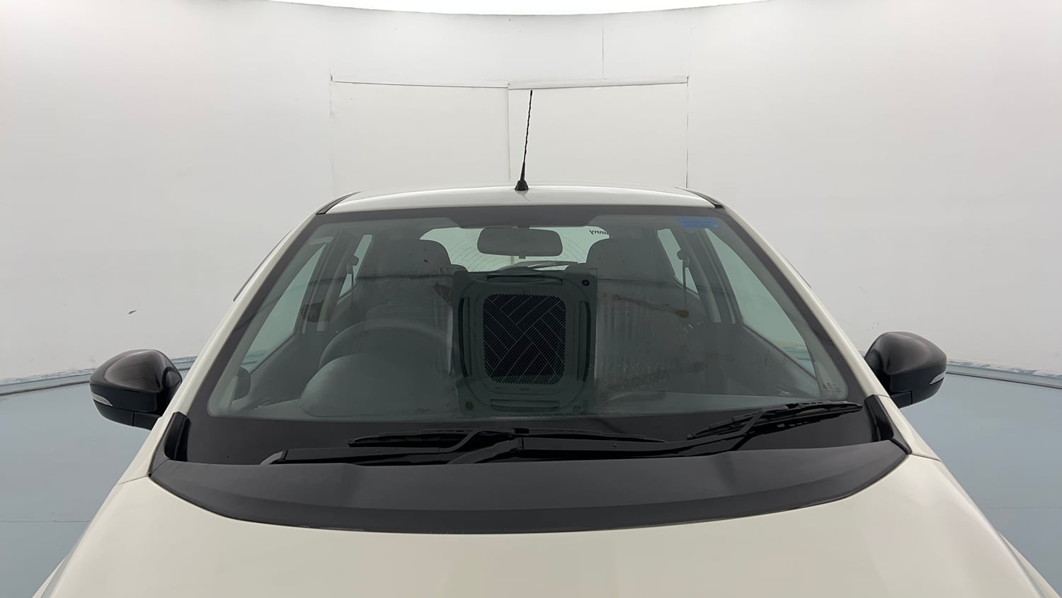 Used 2020 Tata Tiago XZ Plus Petrol Manual exterior FRONT WINDSHIELD VIEW